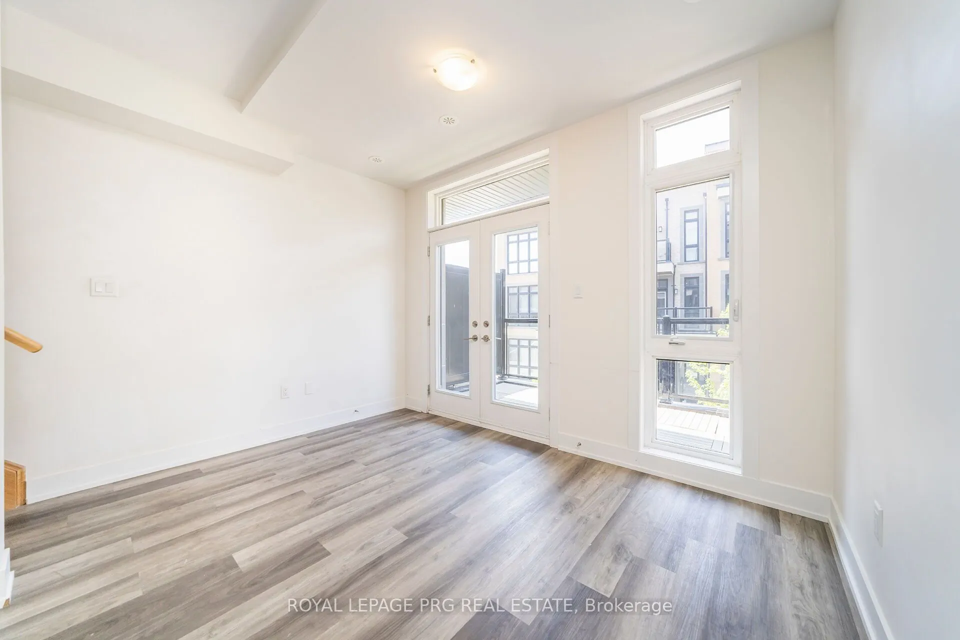 8 Sayers Lane, #17