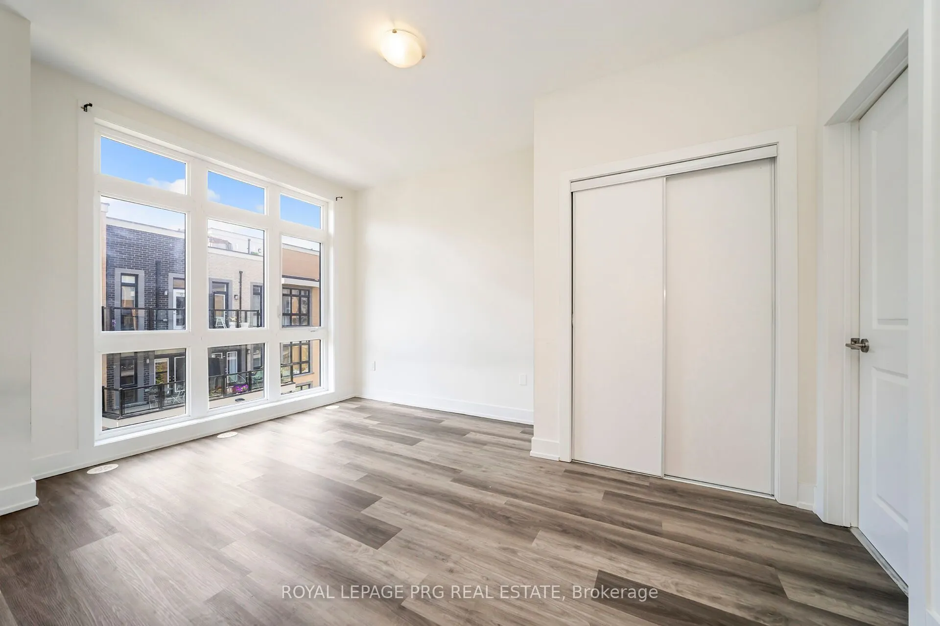 8 Sayers Lane, #17
