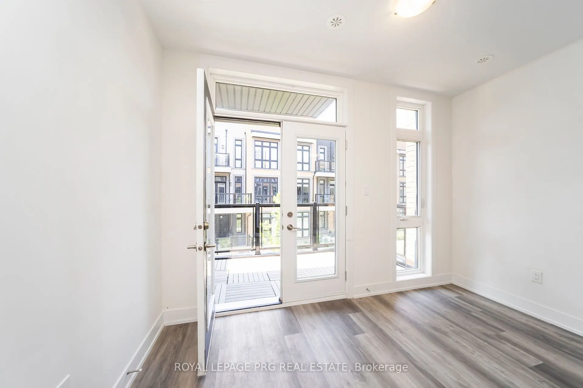 8 Sayers Lane, #17