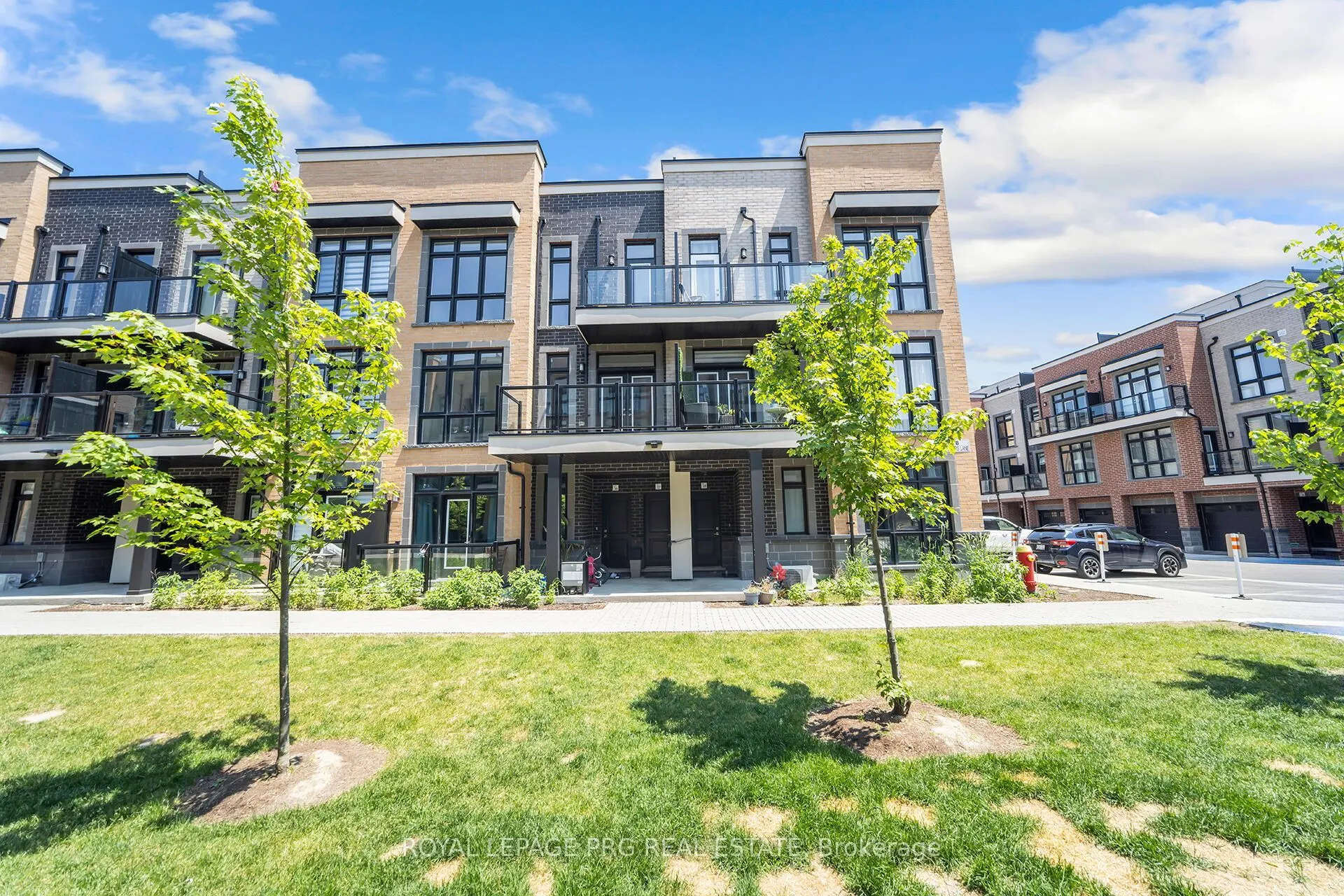 8 Sayers Lane, #17