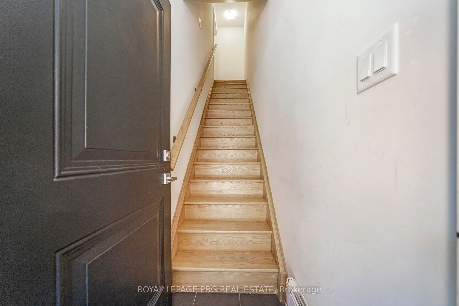 8 Sayers Lane, #17