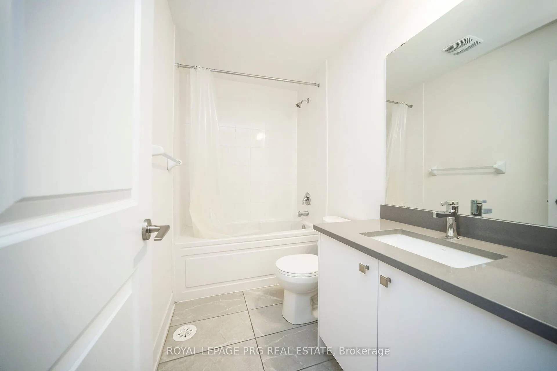 8 Sayers Lane, #17