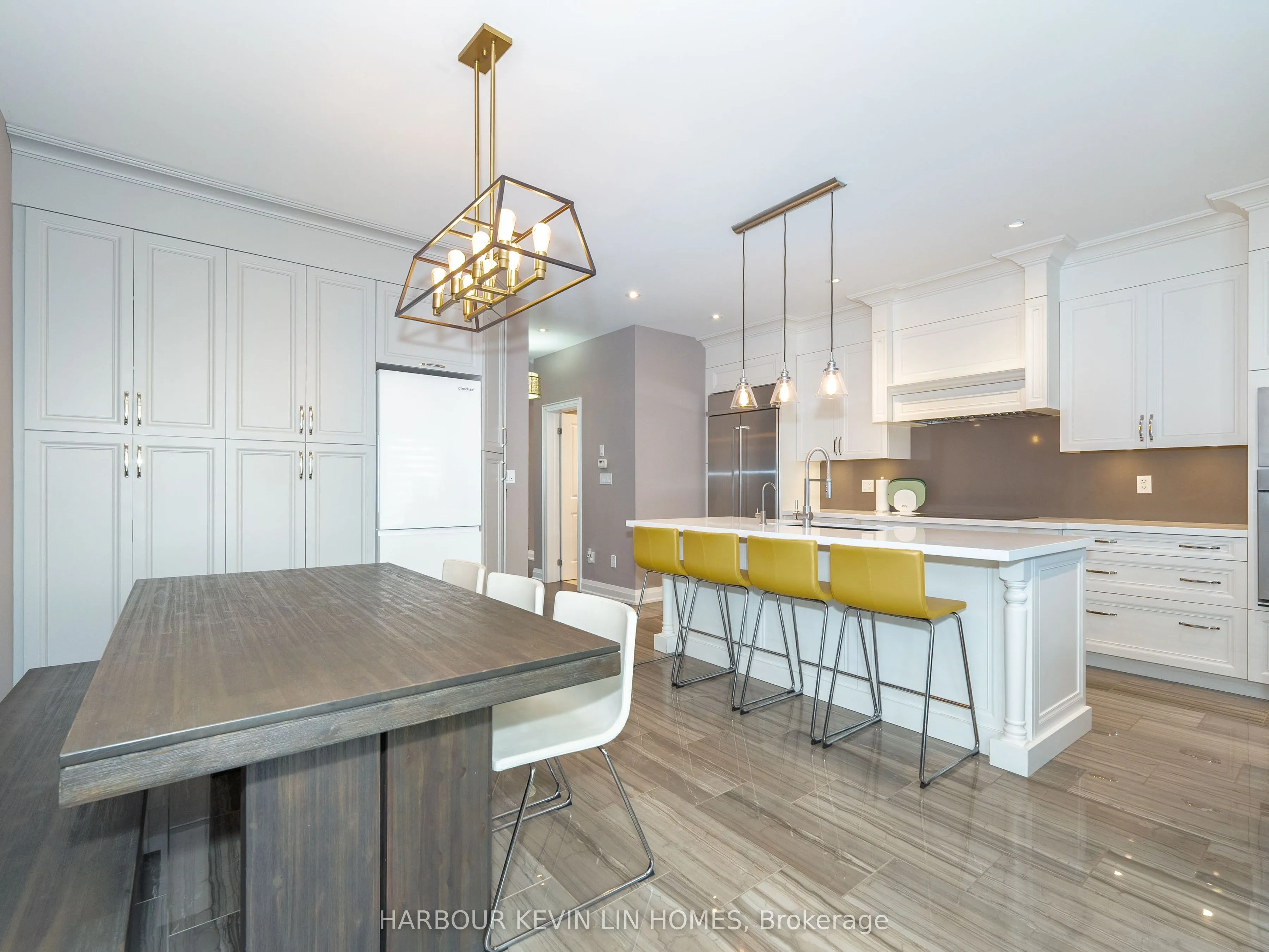 6 Point Pelee Lane