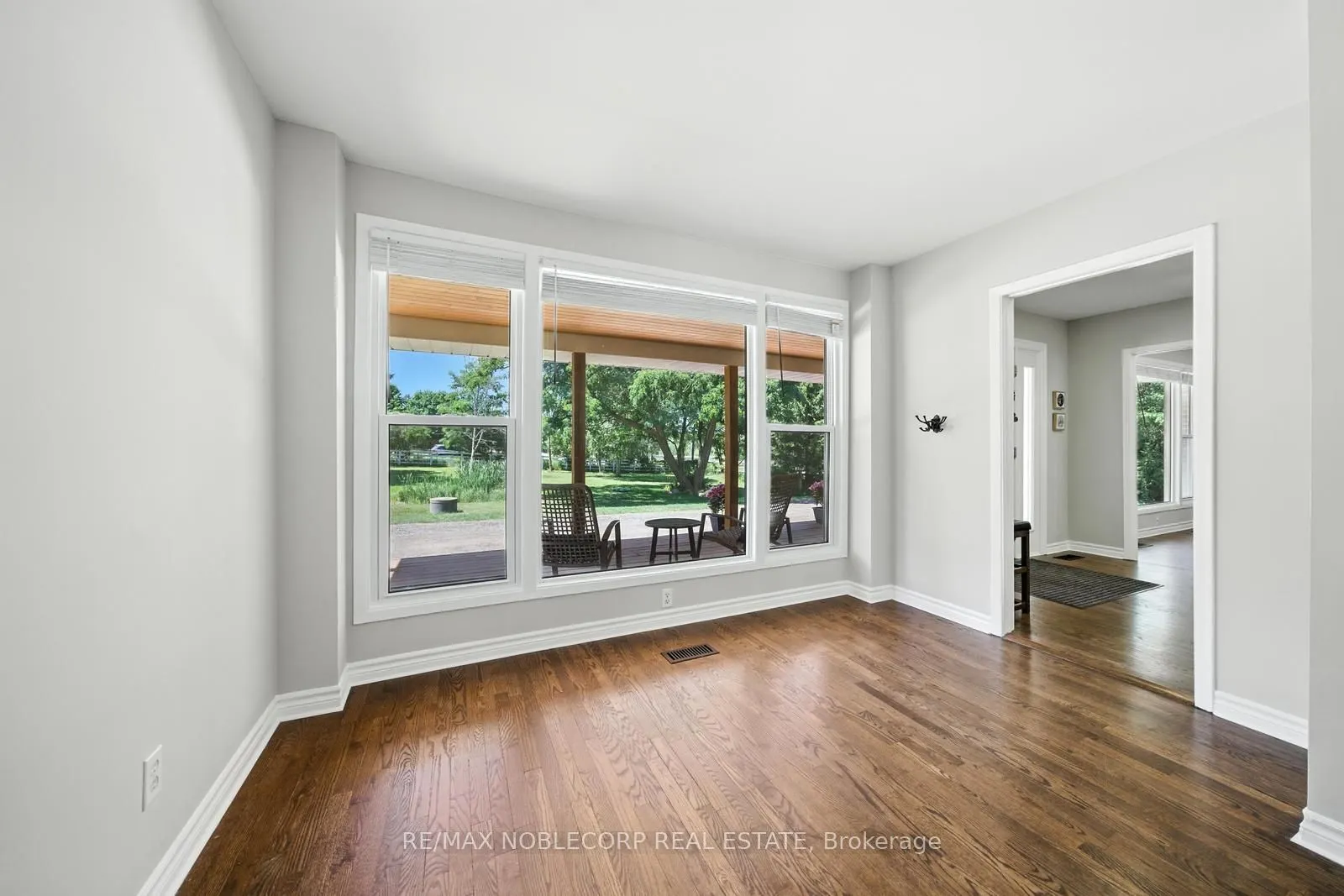 2037 15th Side Road