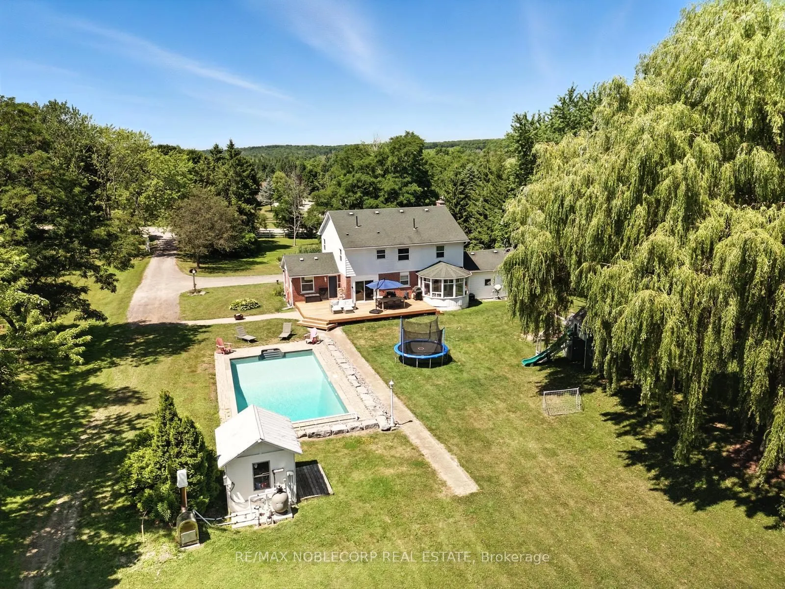 2037 15th Side Road