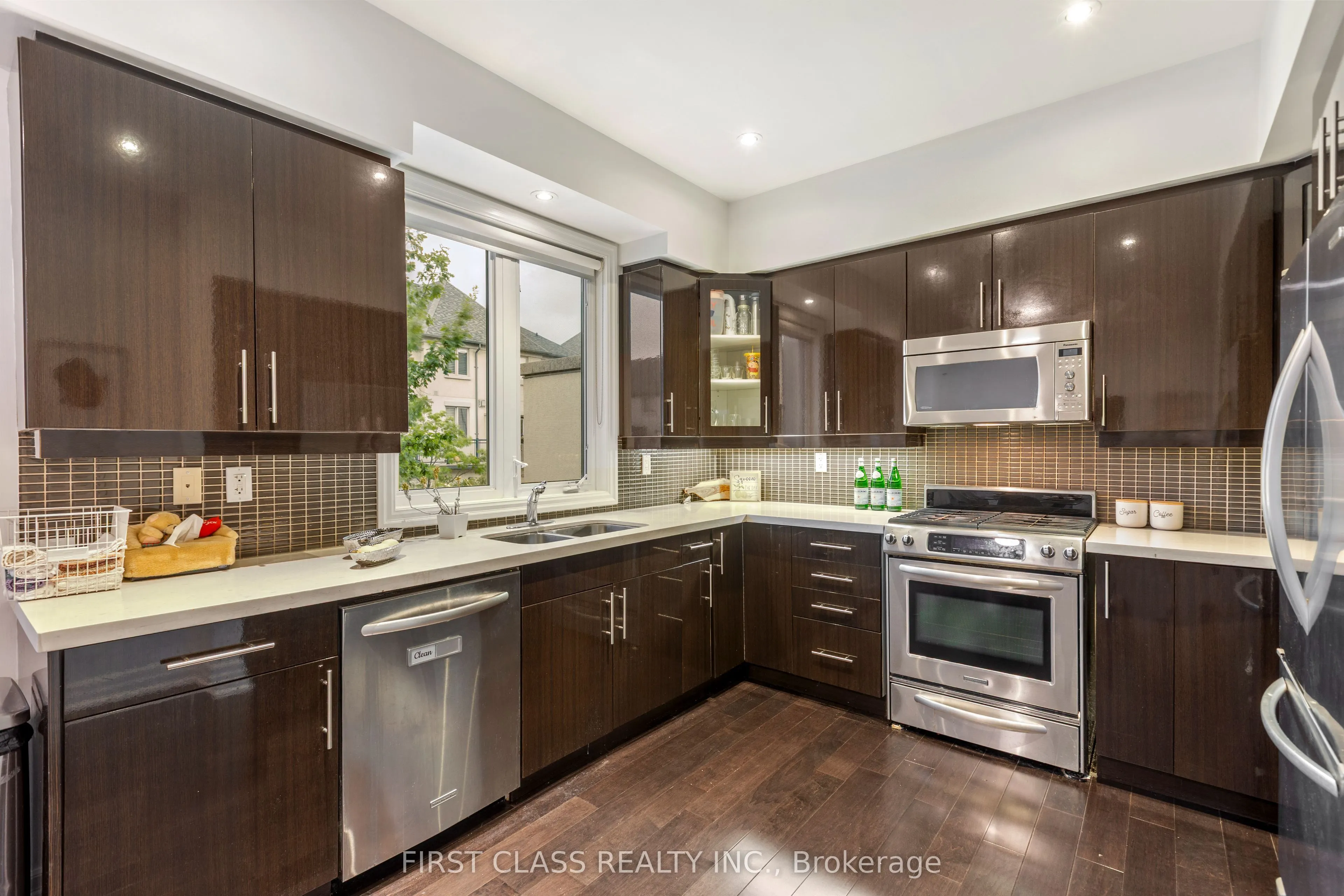 80 North Park Road, #15