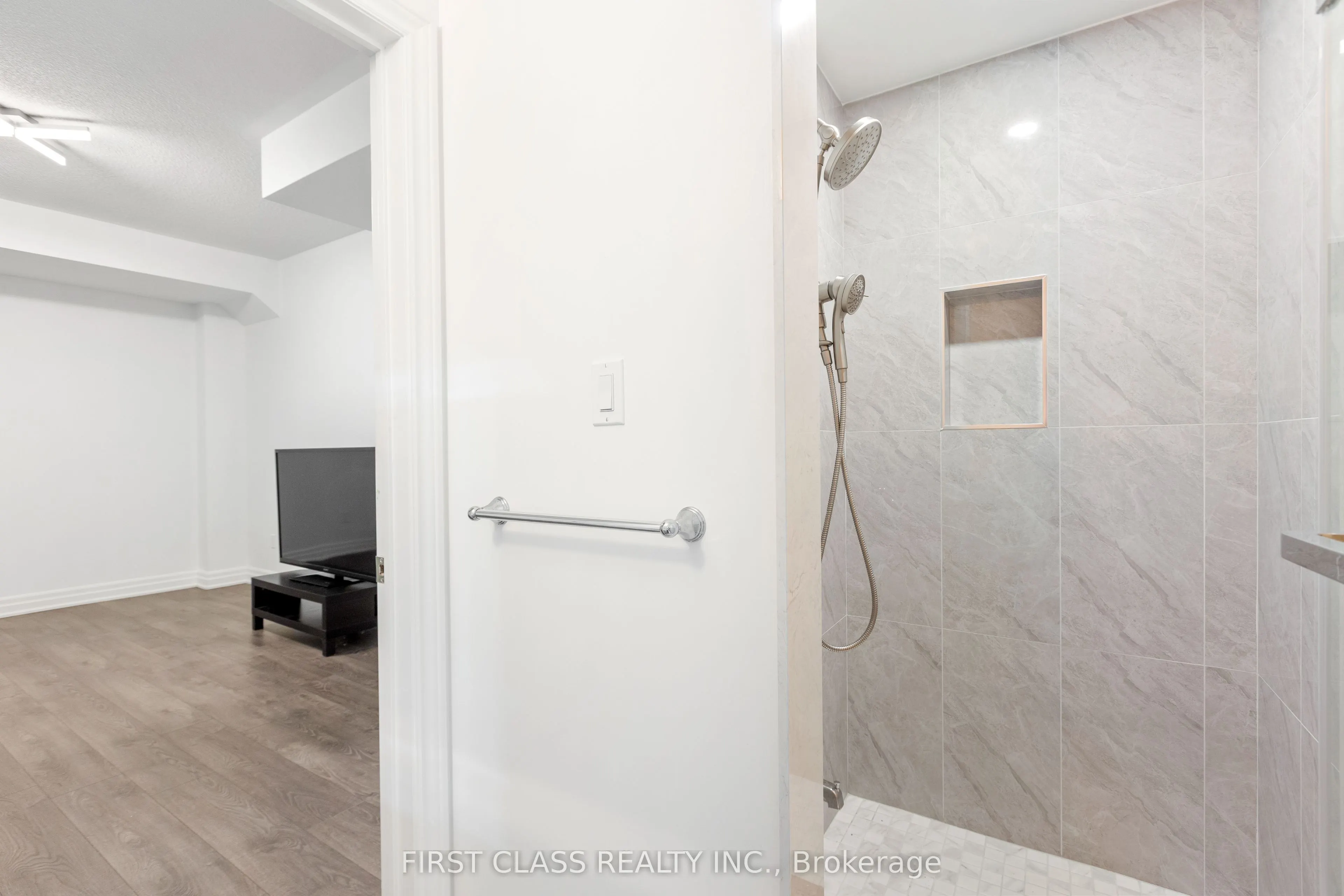 80 North Park Road, #15