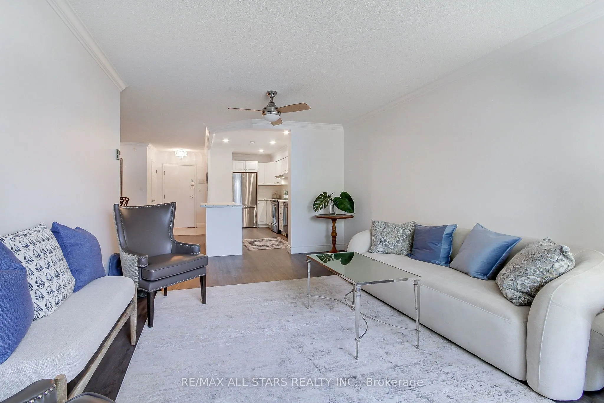 41 Ash Street, #103