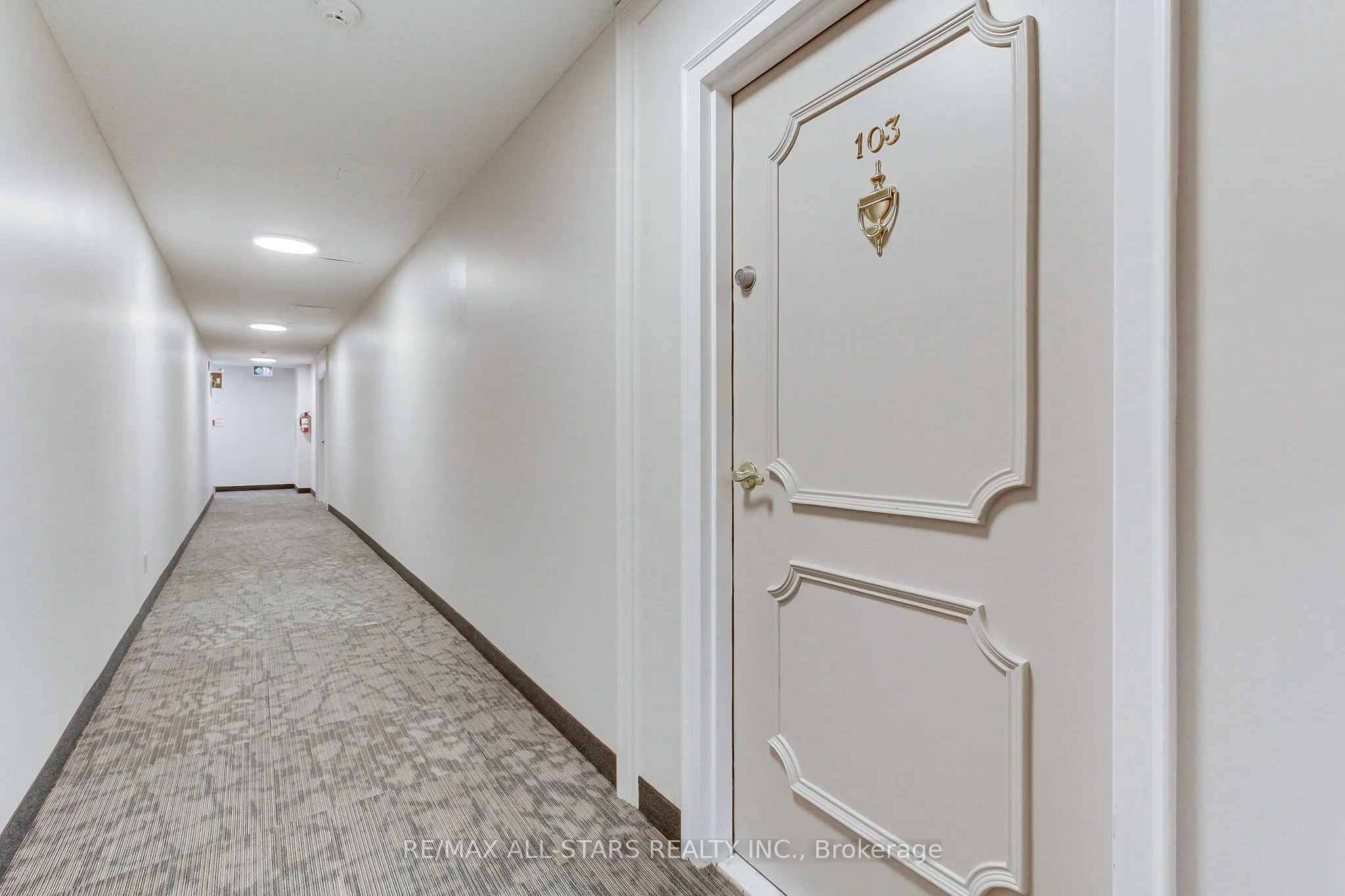 41 Ash Street, #103