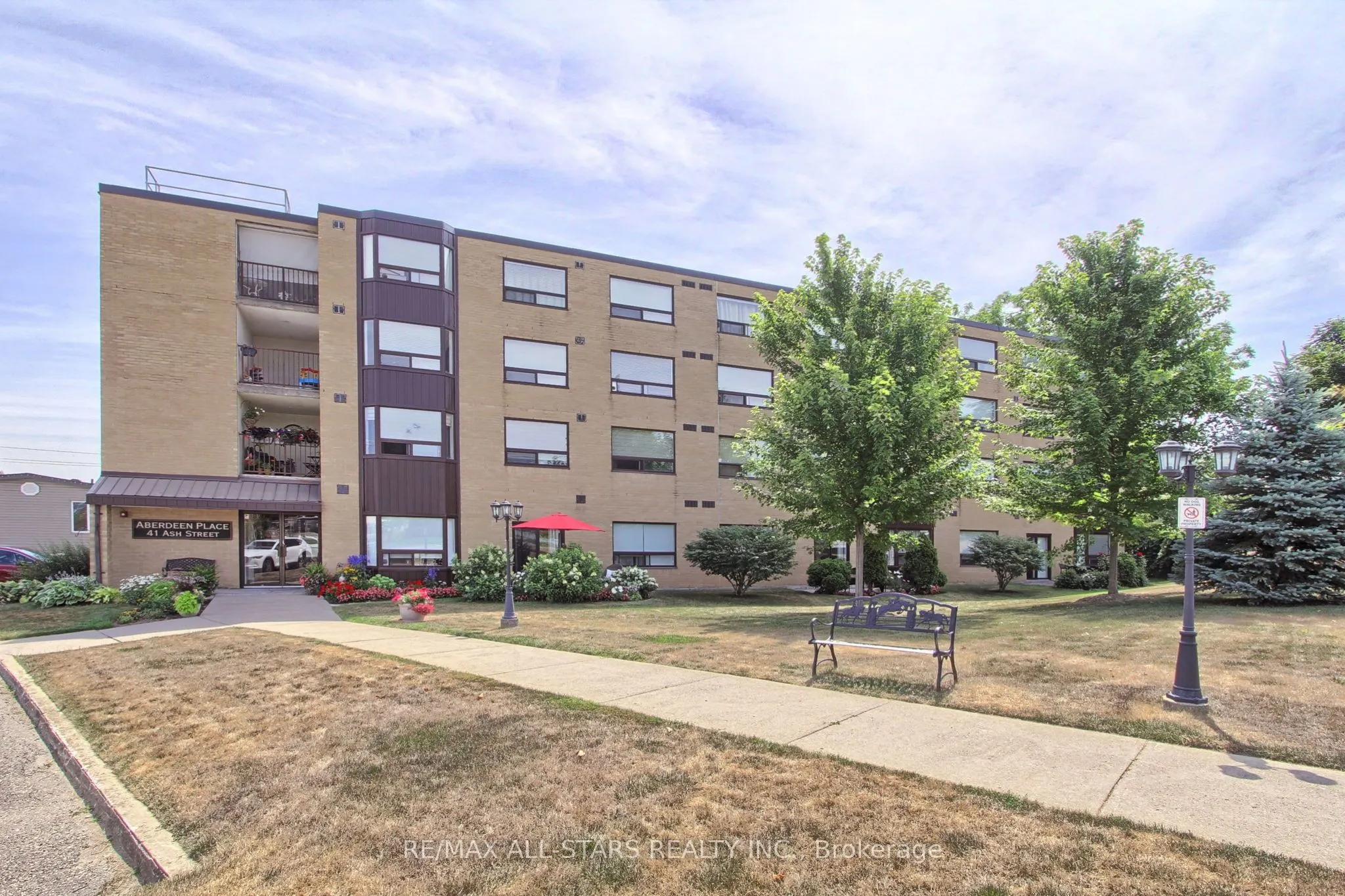 41 Ash Street, #103