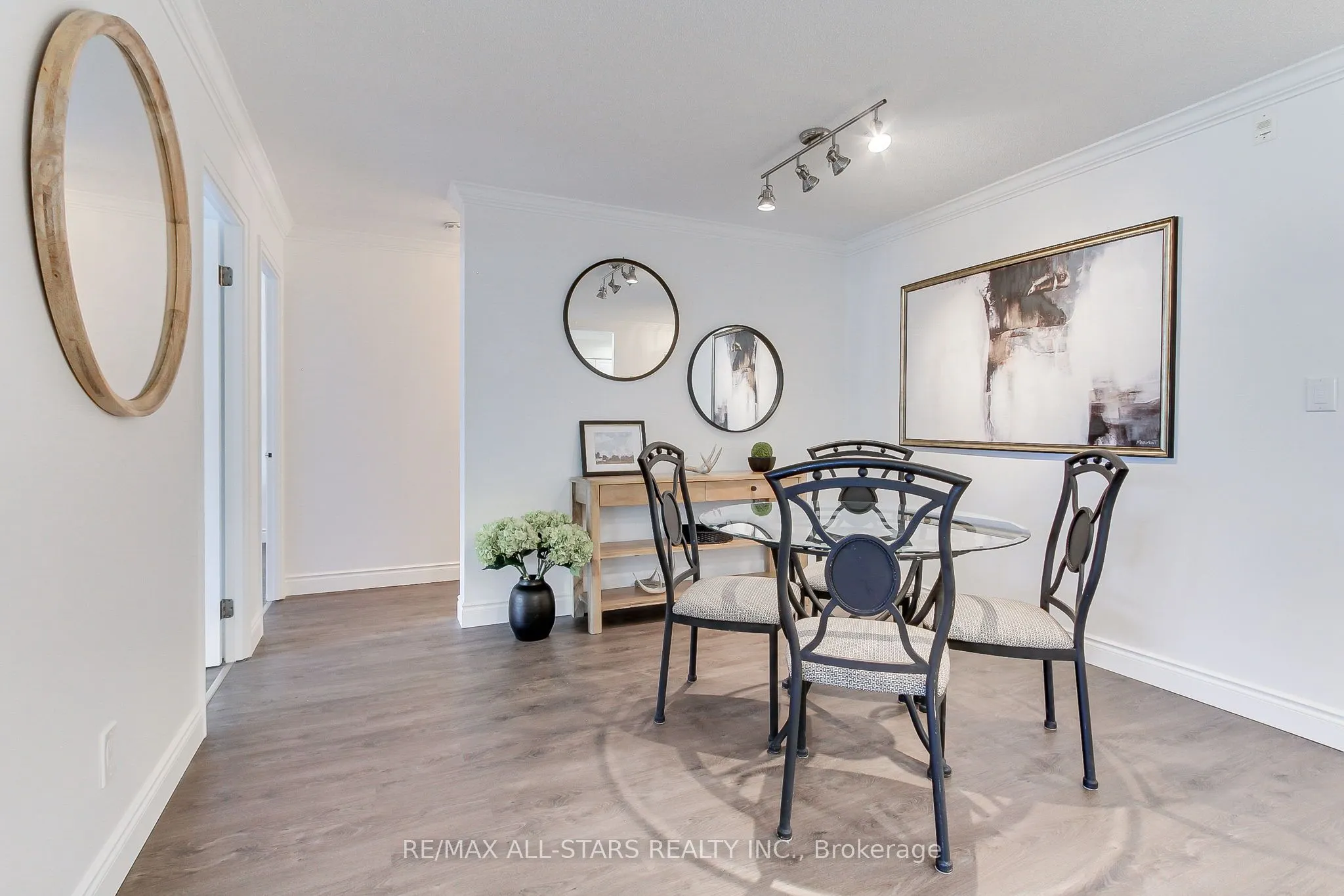 41 Ash Street, #103