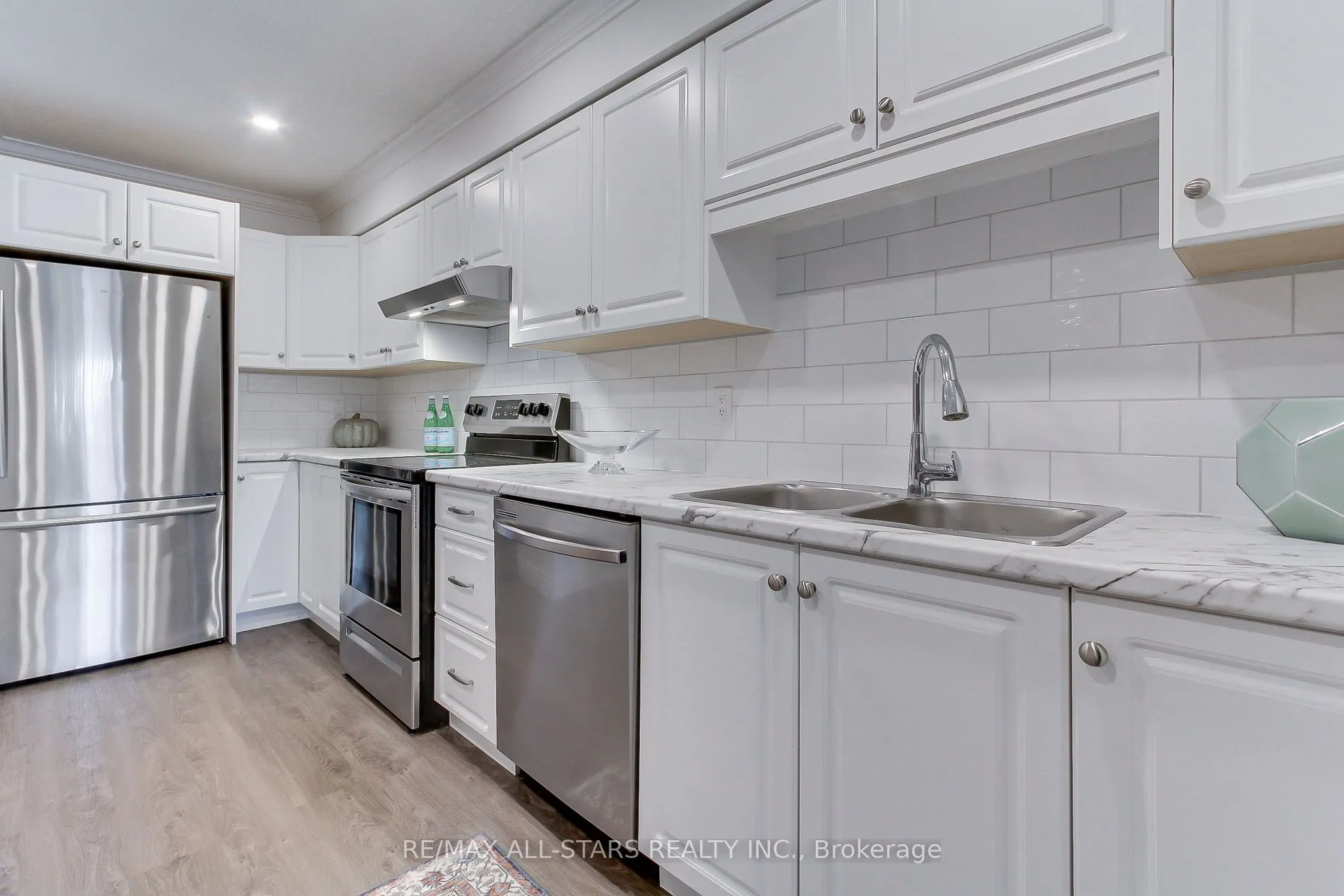 41 Ash Street, #103