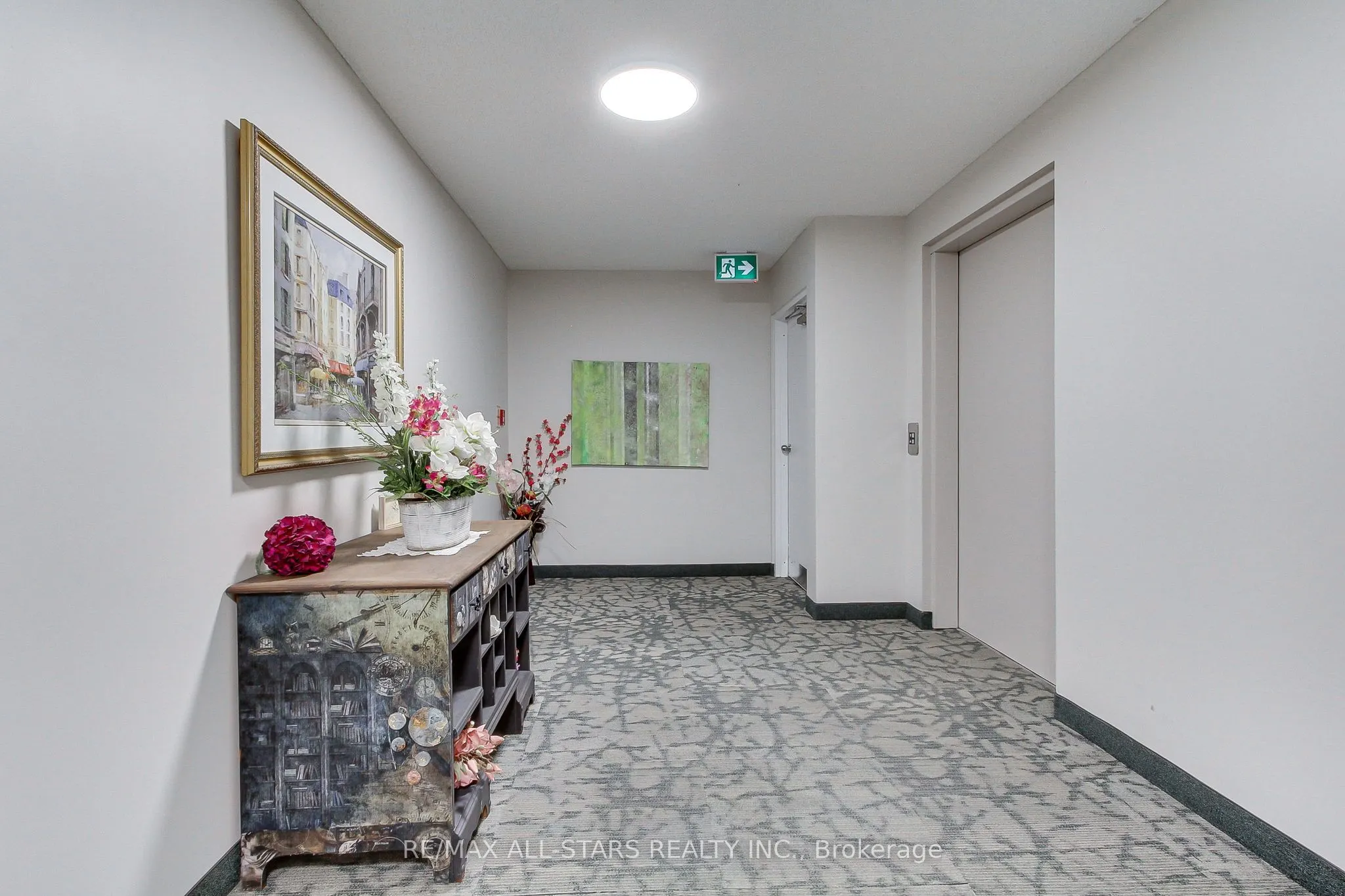 41 Ash Street, #103