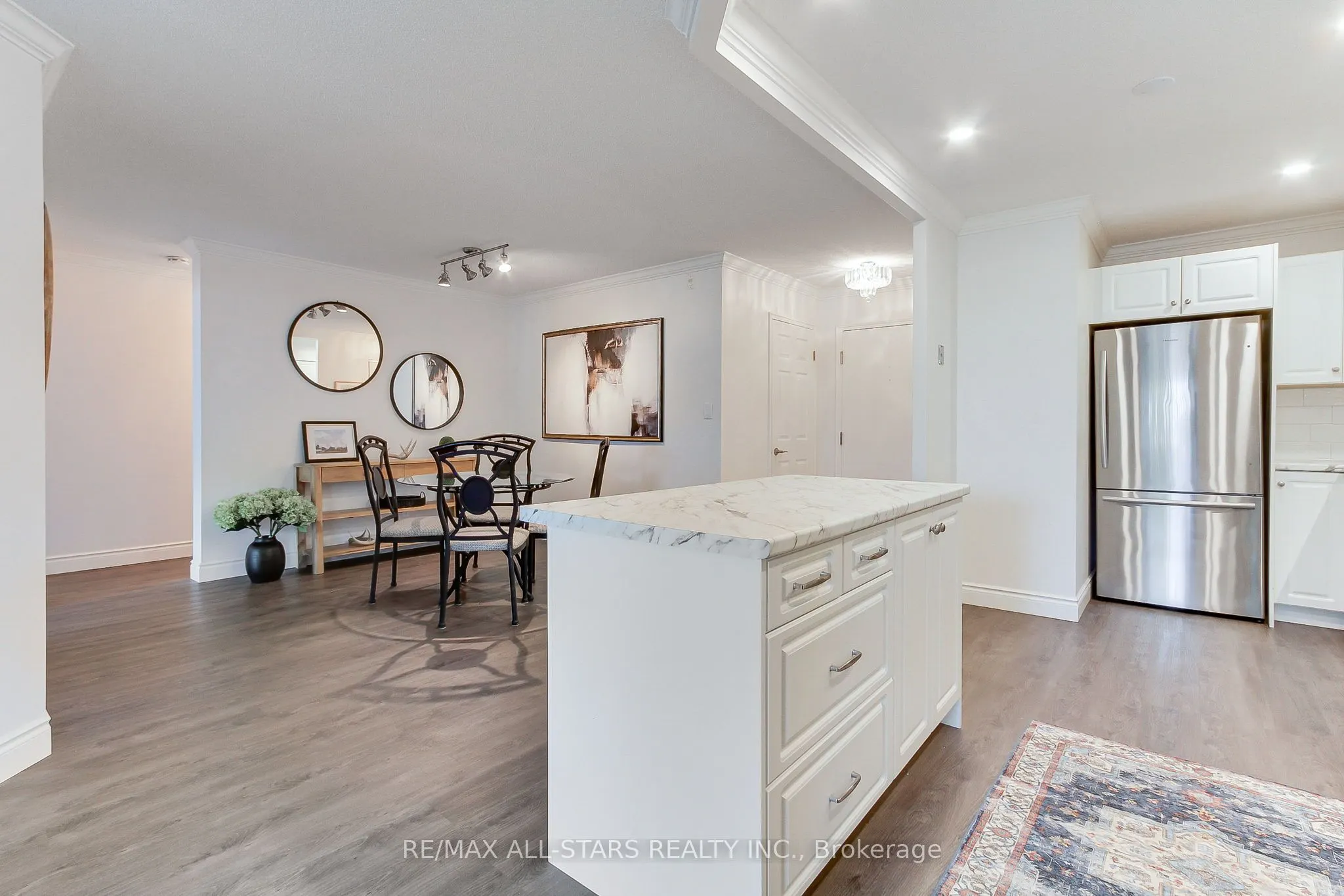 41 Ash Street, #103