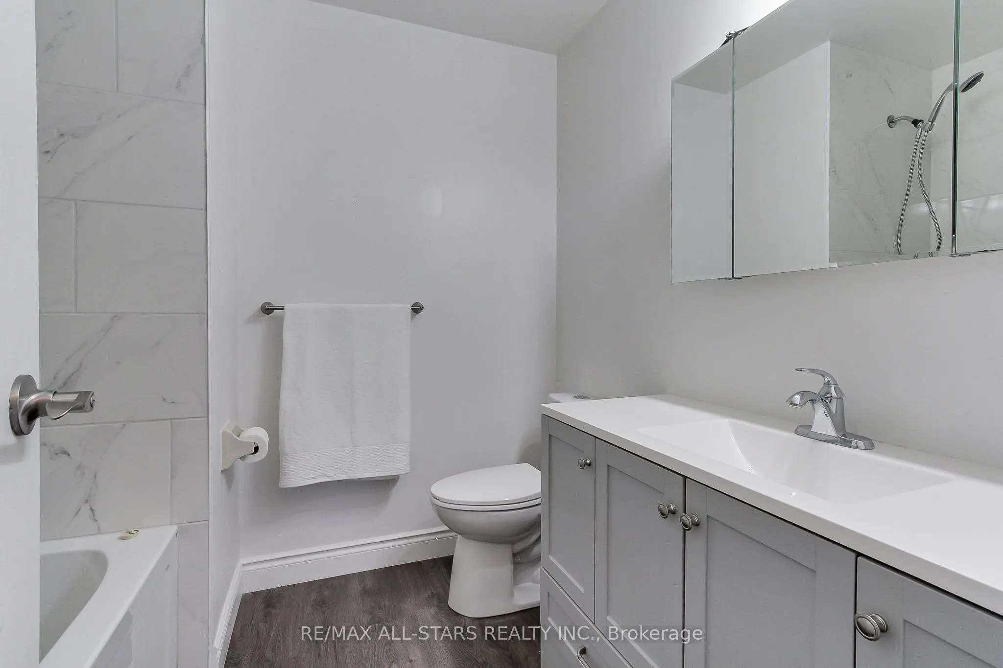 41 Ash Street, #103