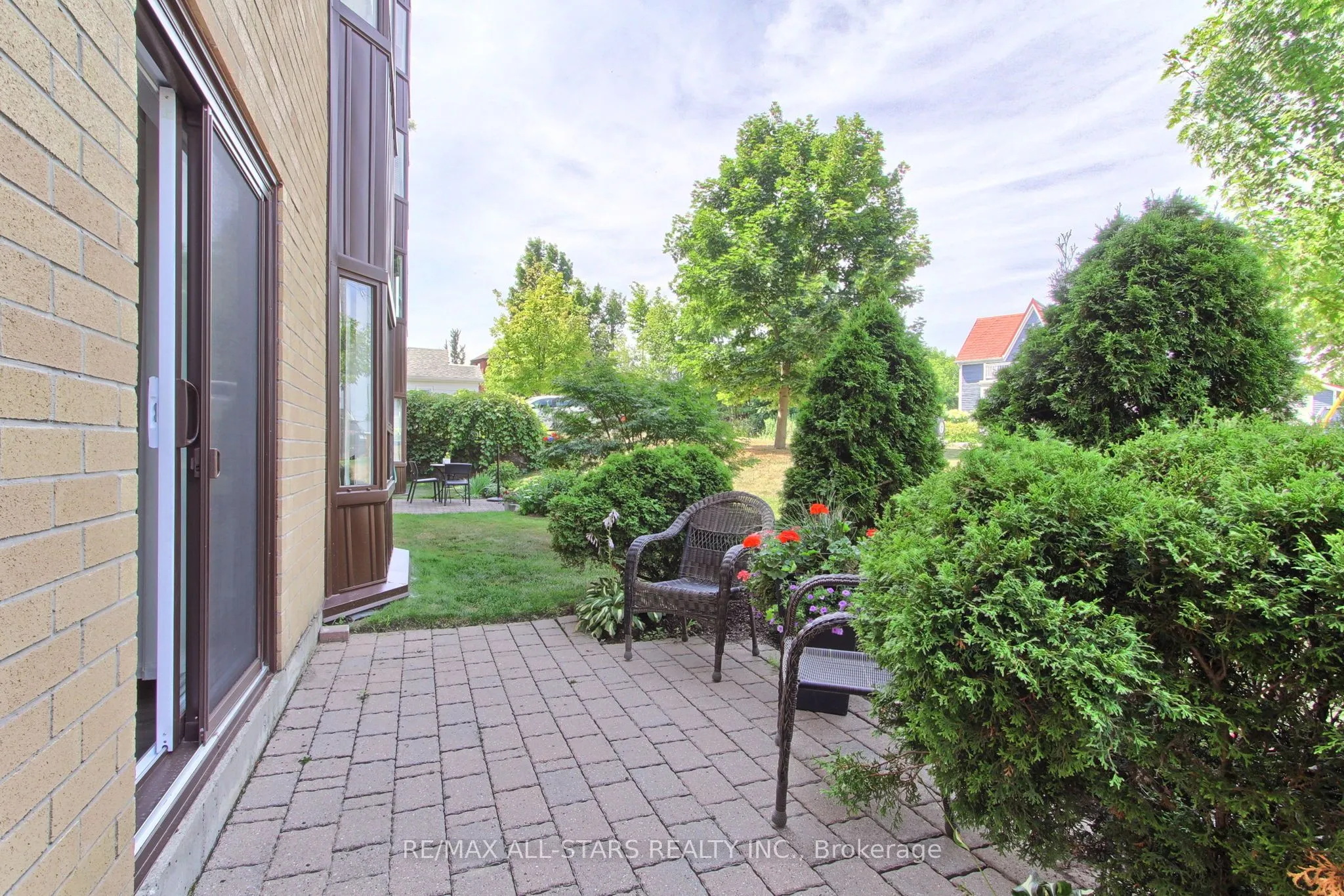41 Ash Street, #103