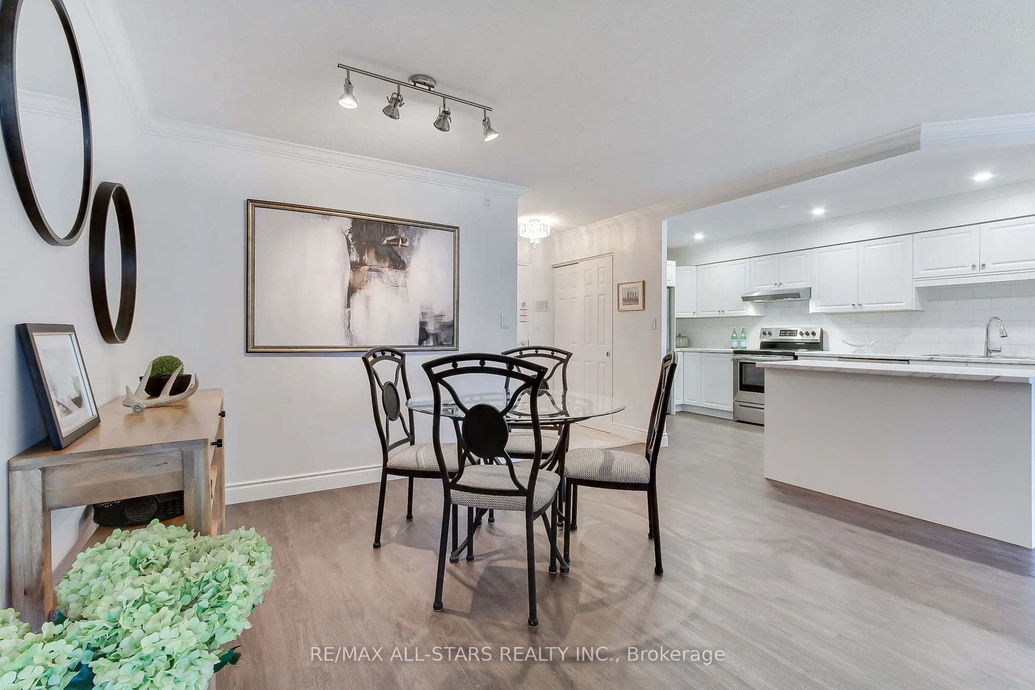 41 Ash Street, #103
