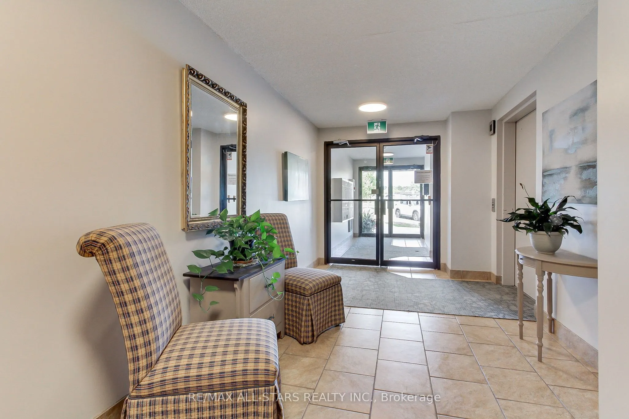 41 Ash Street, #103