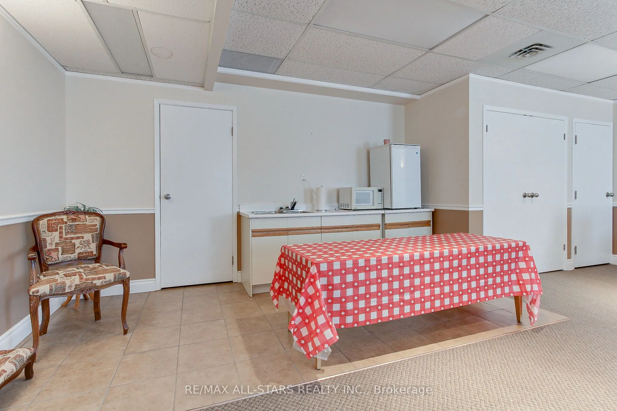 41 Ash Street, #103