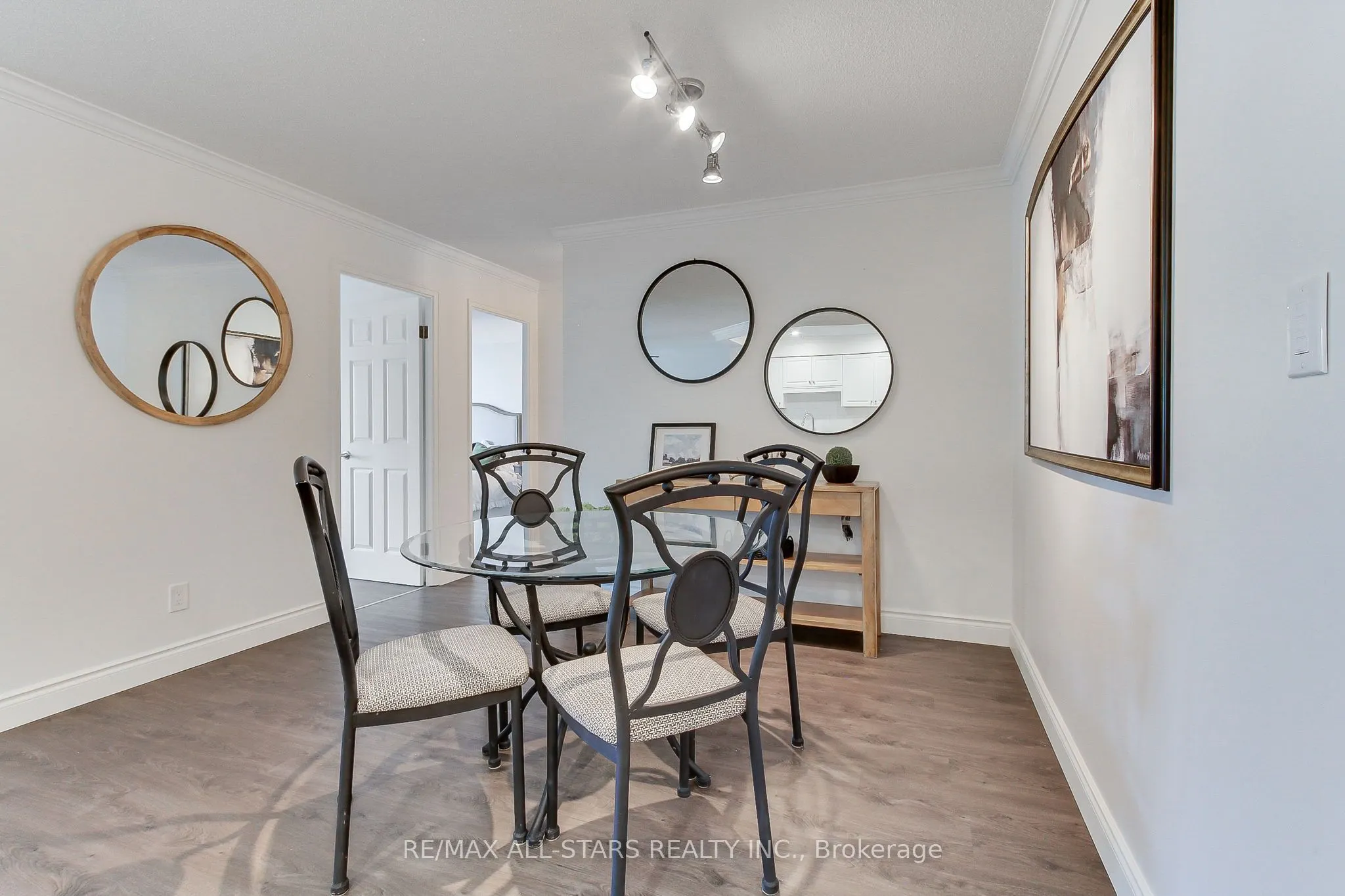 41 Ash Street, #103