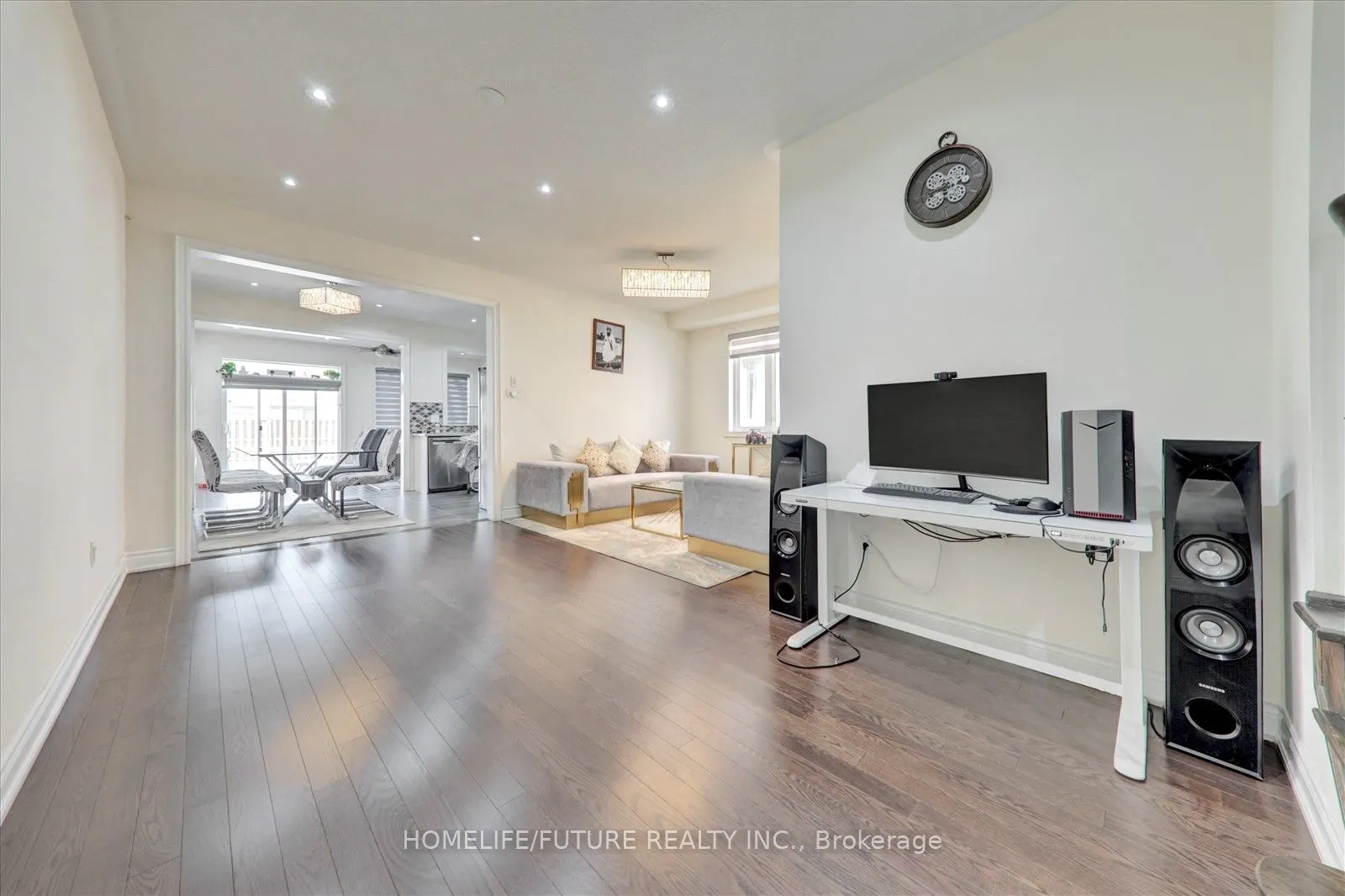 52 Mohandas Drive