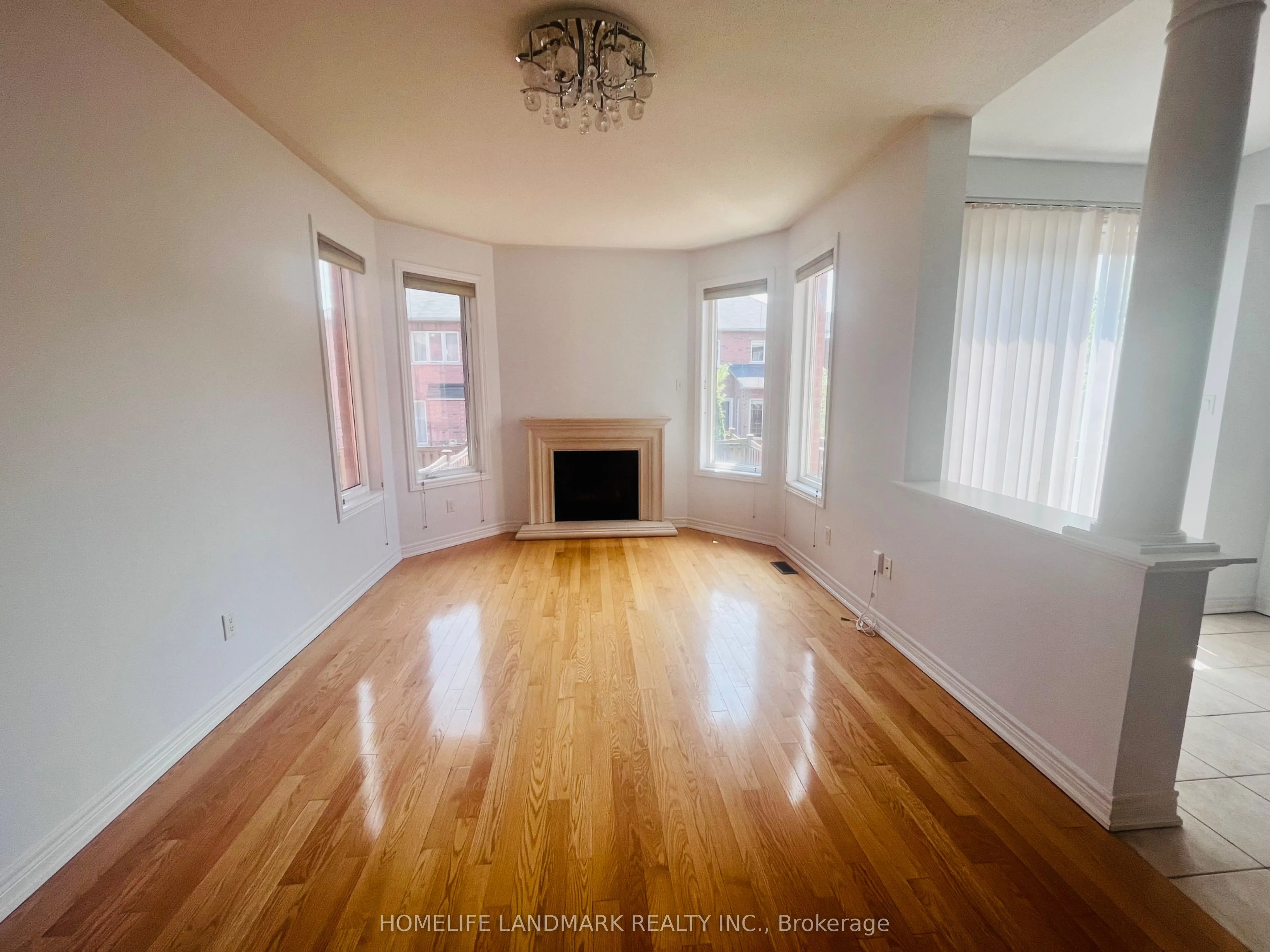 27 Thistle Avenue