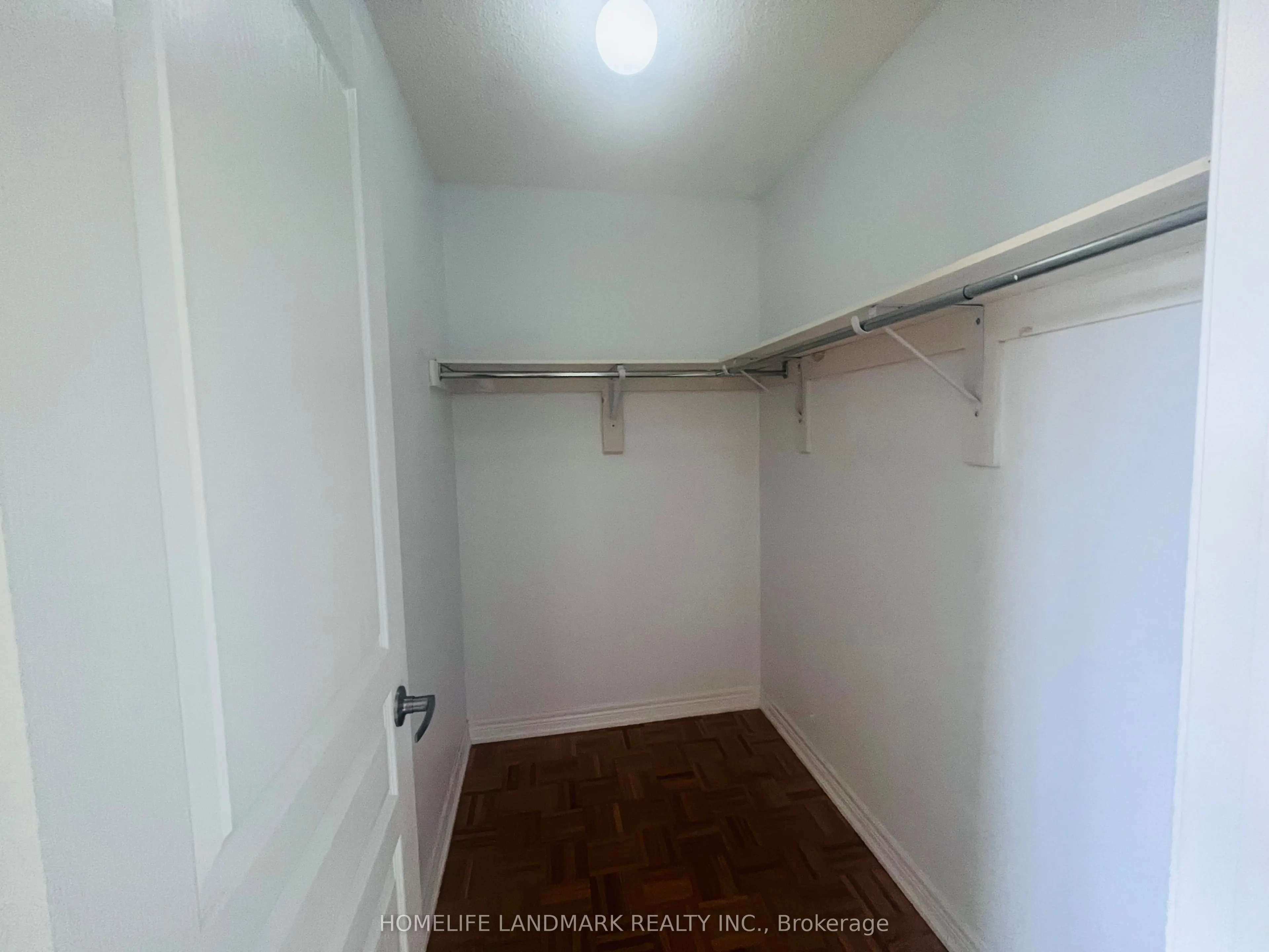 27 Thistle Avenue