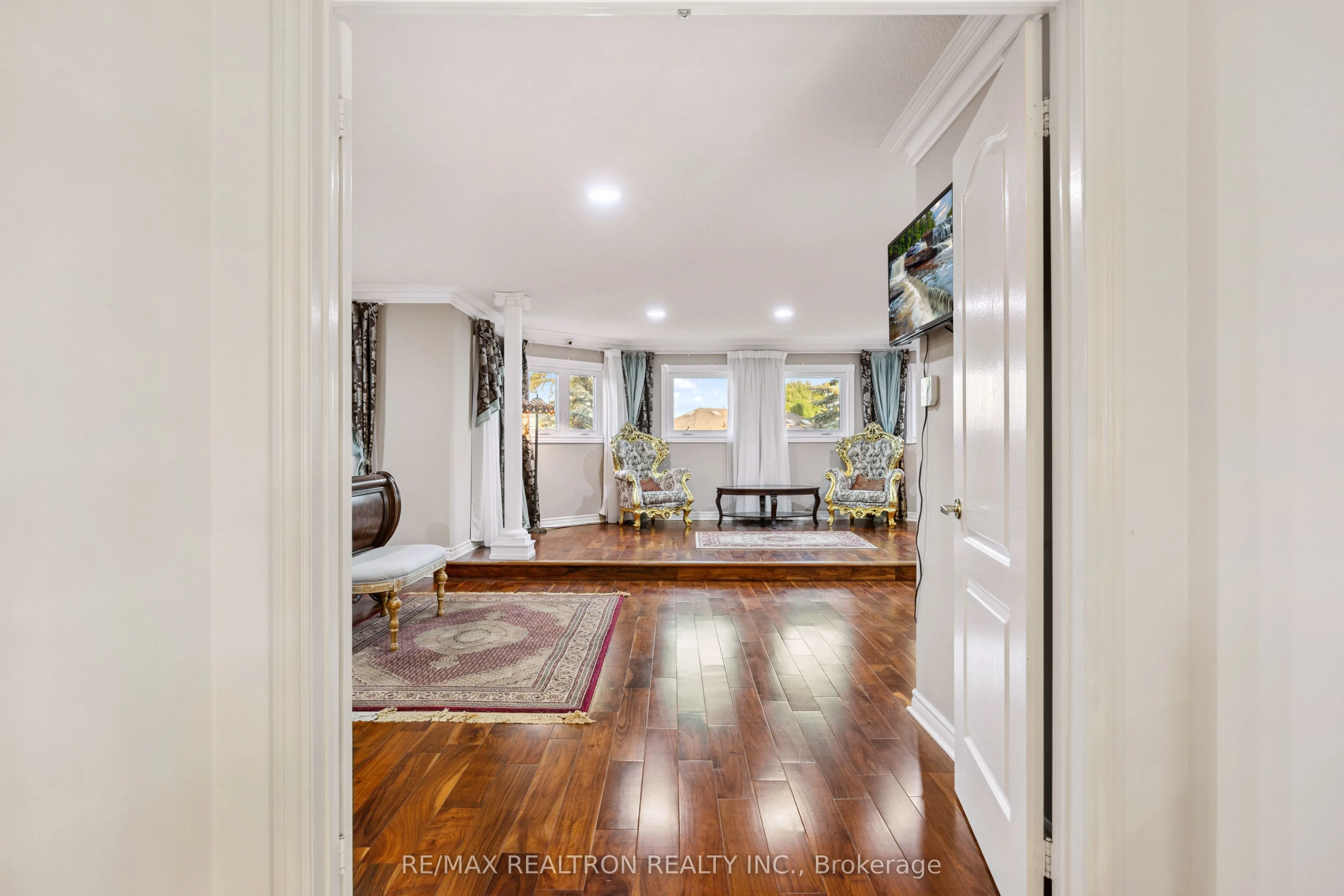161 Devonsleigh Boulevard W