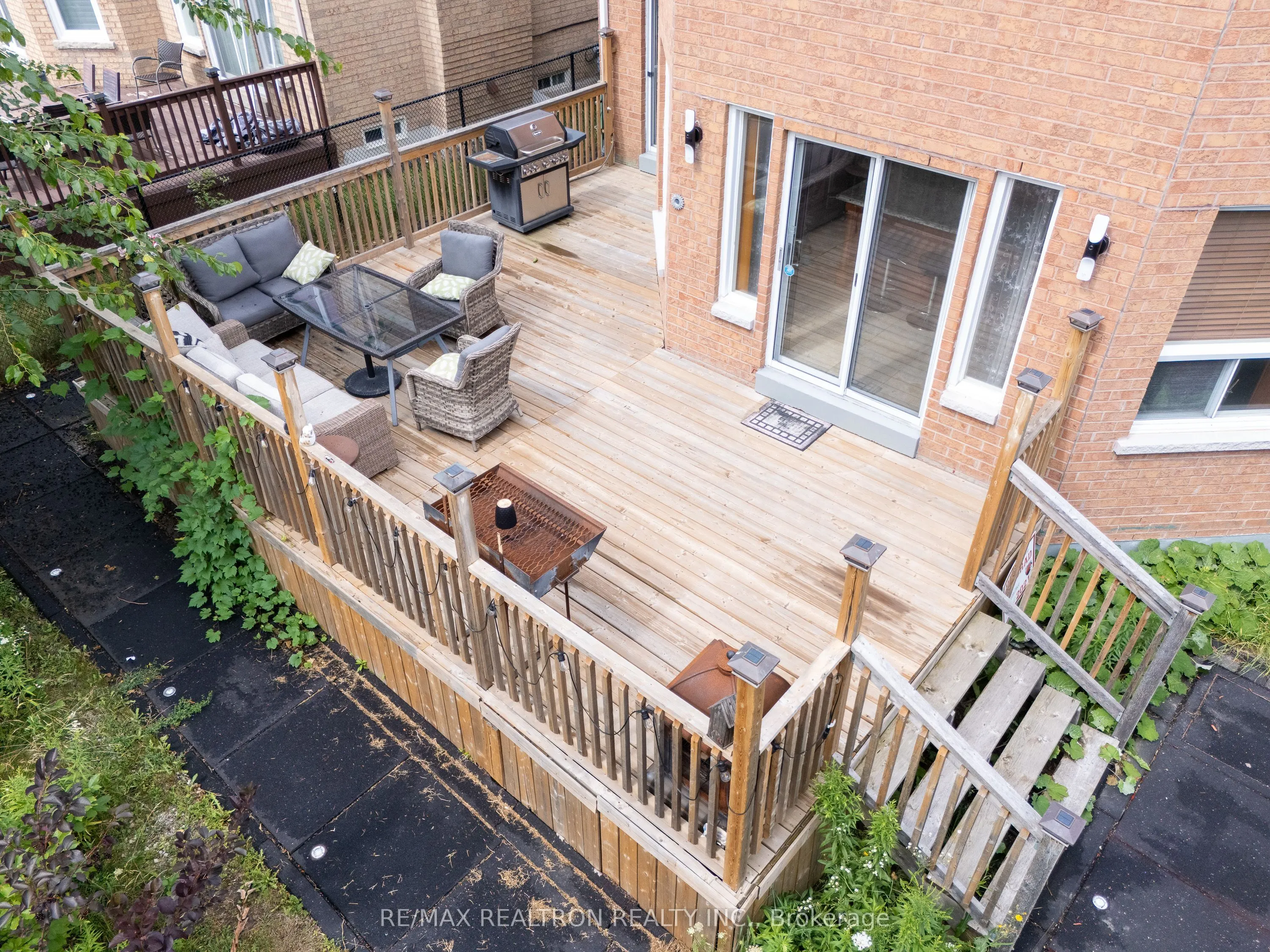 161 Devonsleigh Boulevard W