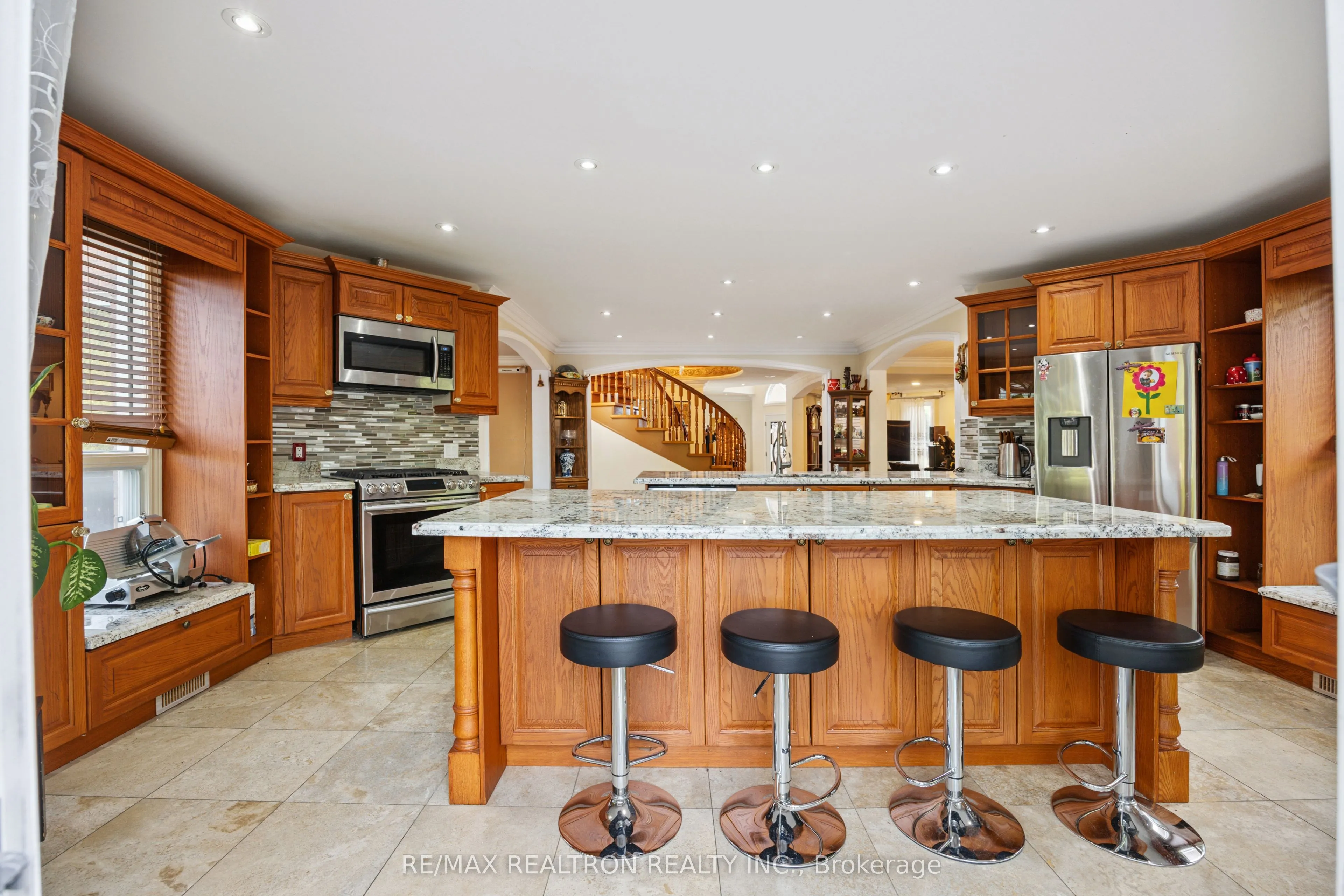 161 Devonsleigh Boulevard W