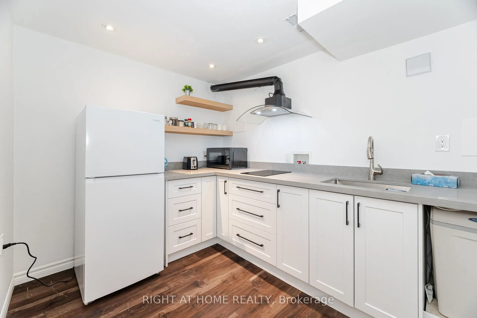15 Kemano Road