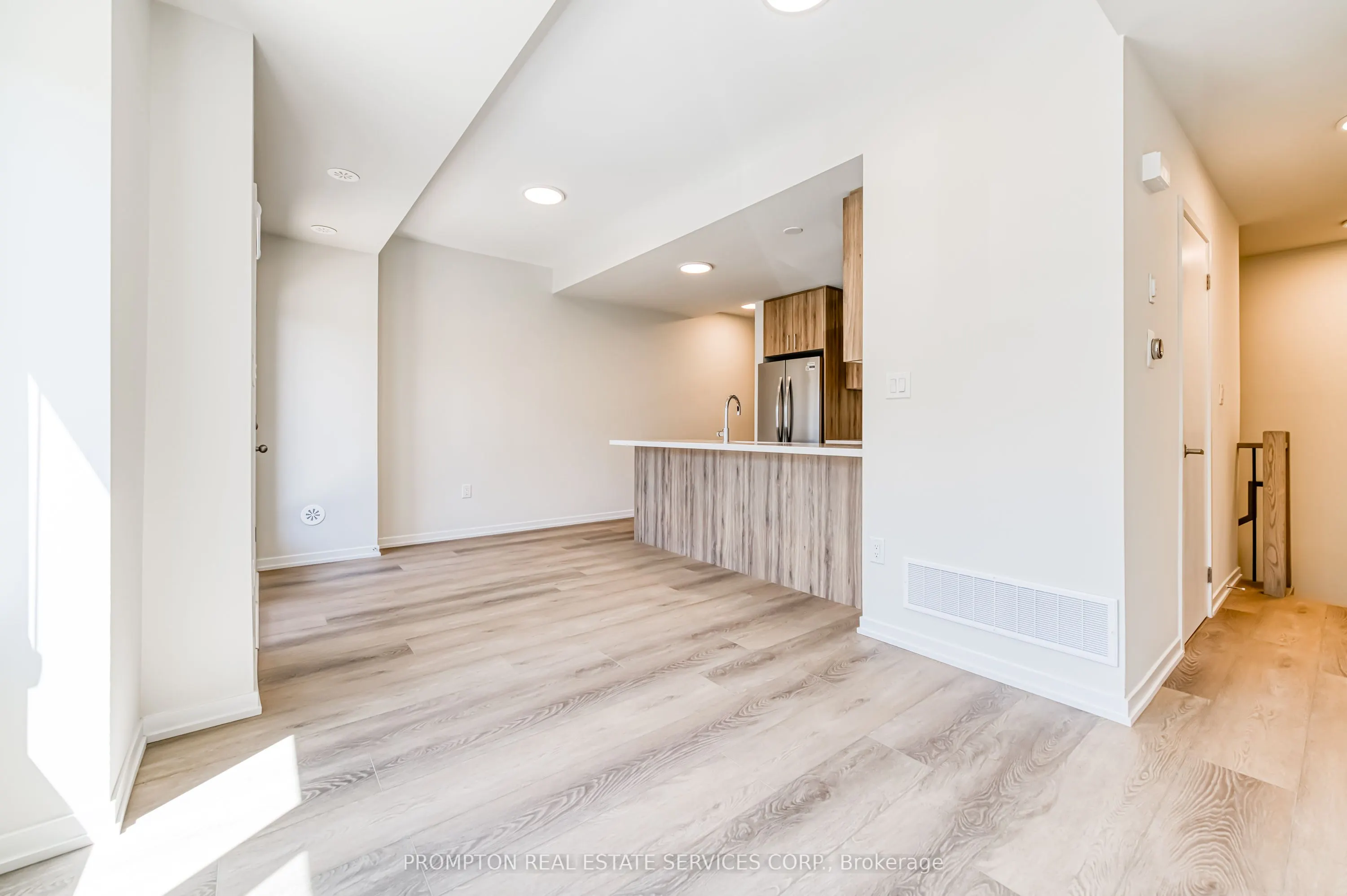 20 Matawin Lane, #0148