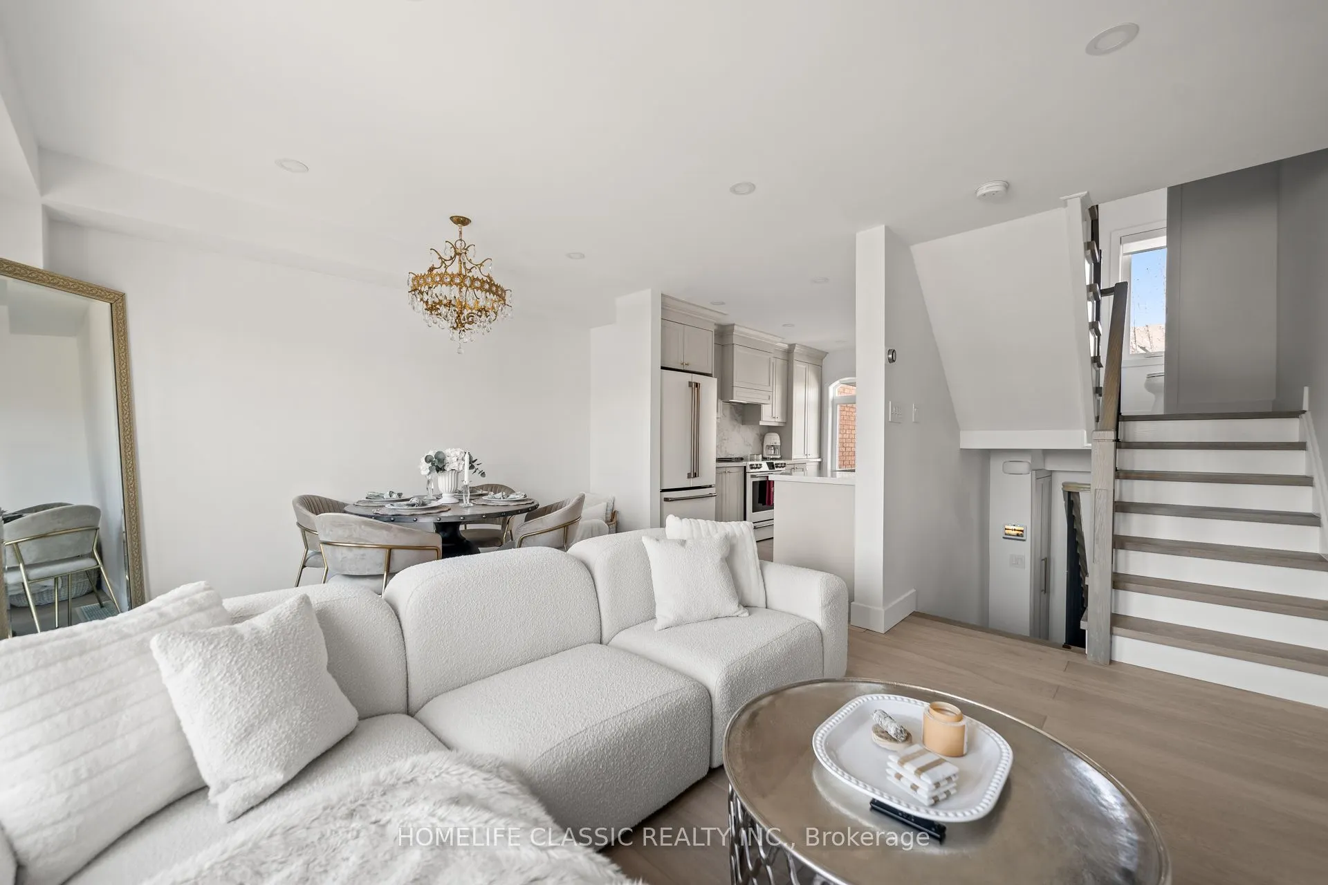 14 Larissa Court, #7