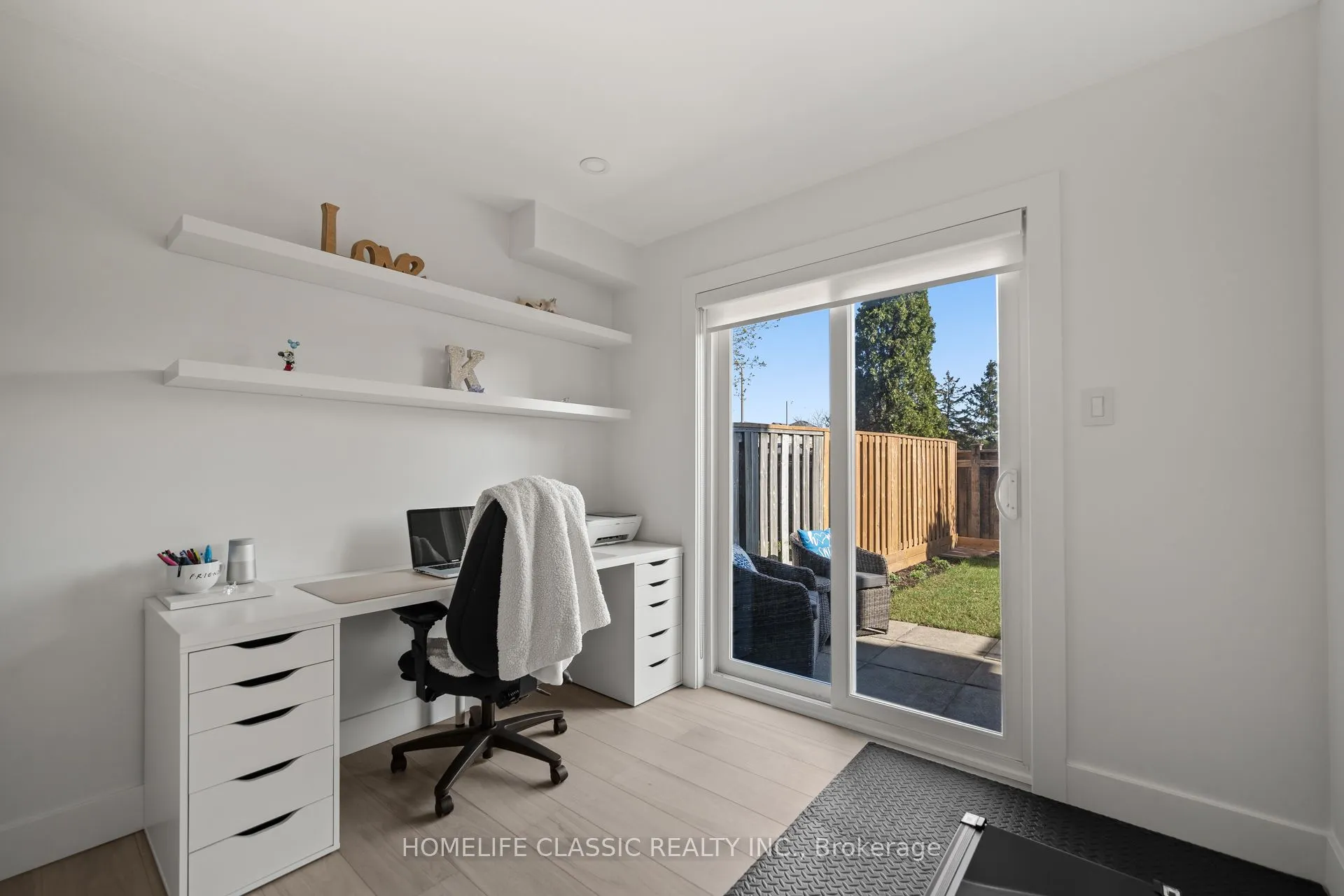 14 Larissa Court, #7