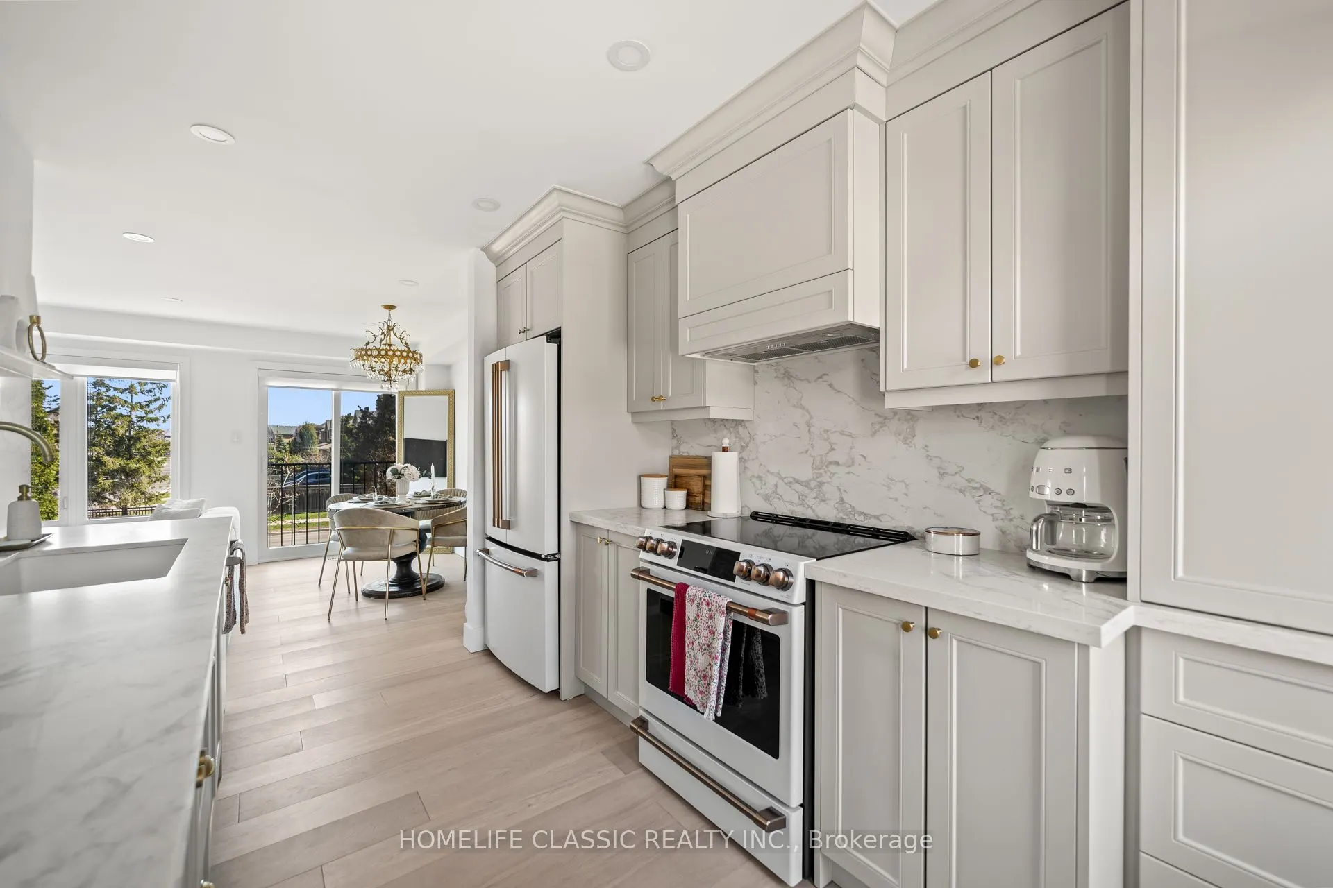 14 Larissa Court, #7