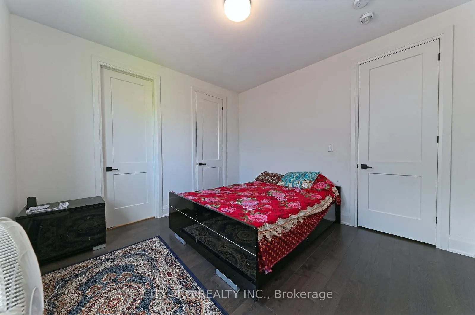 33 Sparrow Way