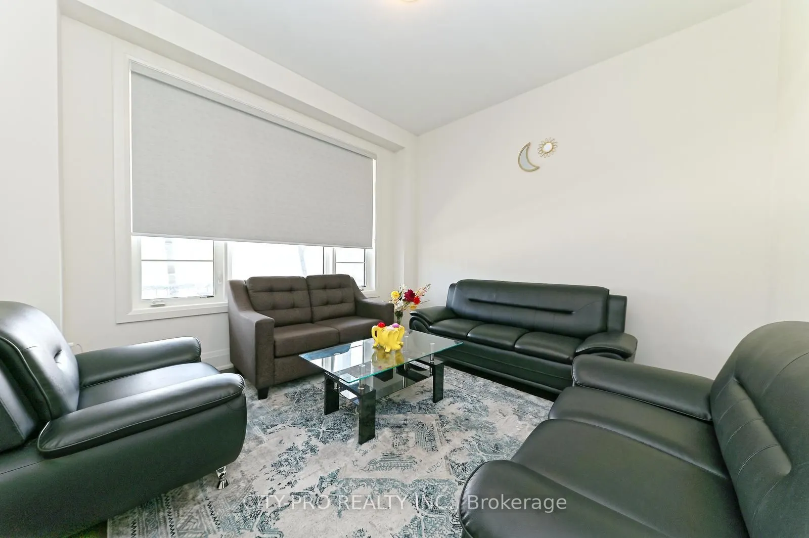33 Sparrow Way