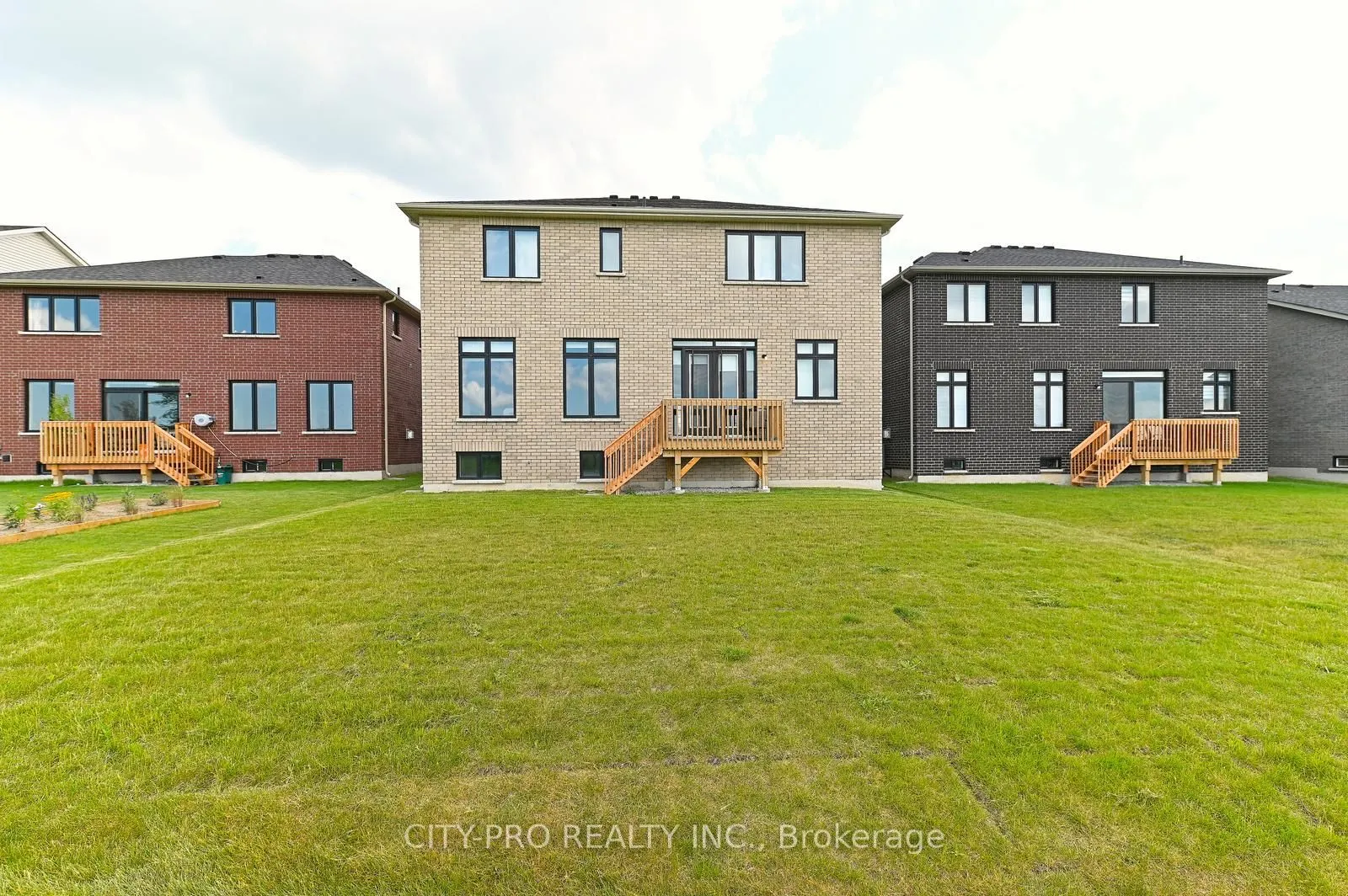 33 Sparrow Way