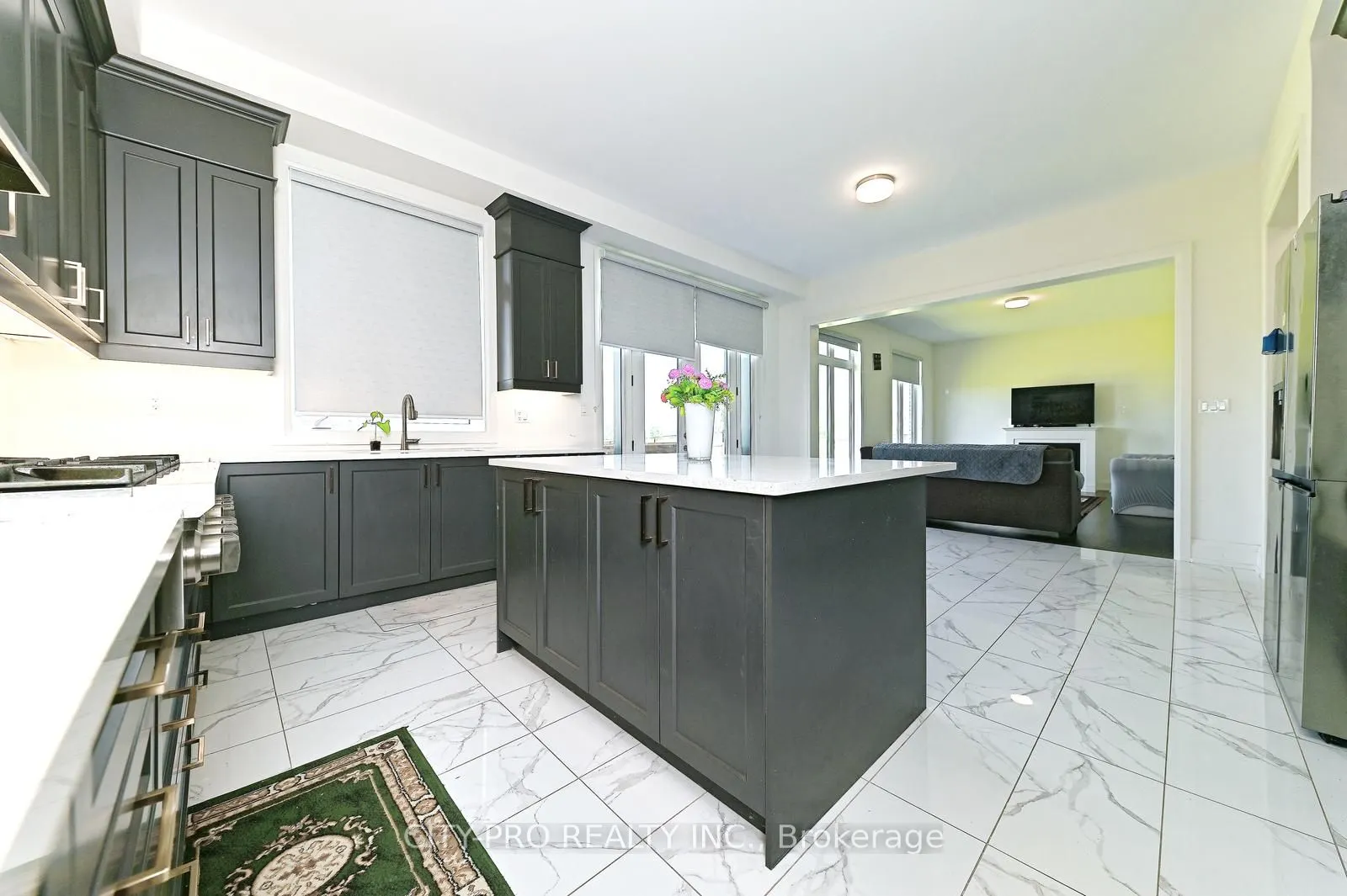 33 Sparrow Way