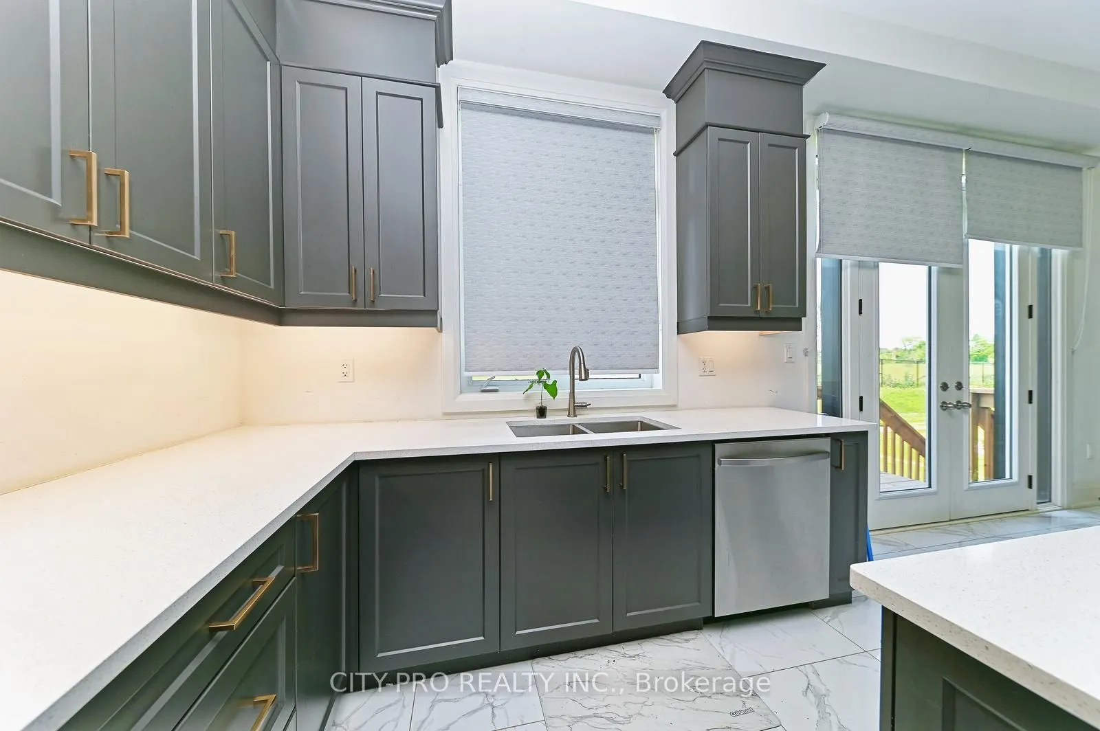 33 Sparrow Way