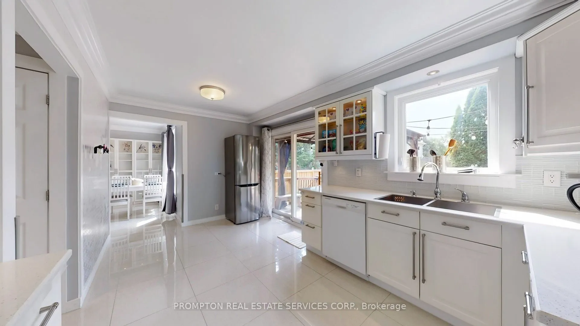 89 Riverglen Drive