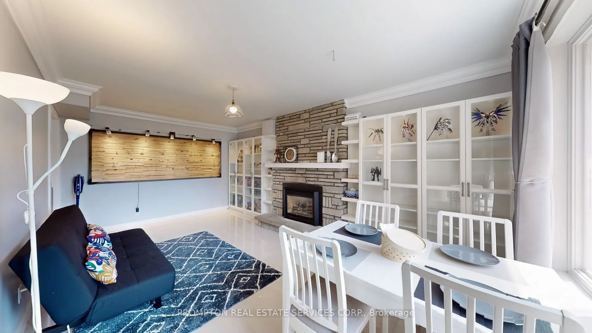 89 Riverglen Drive