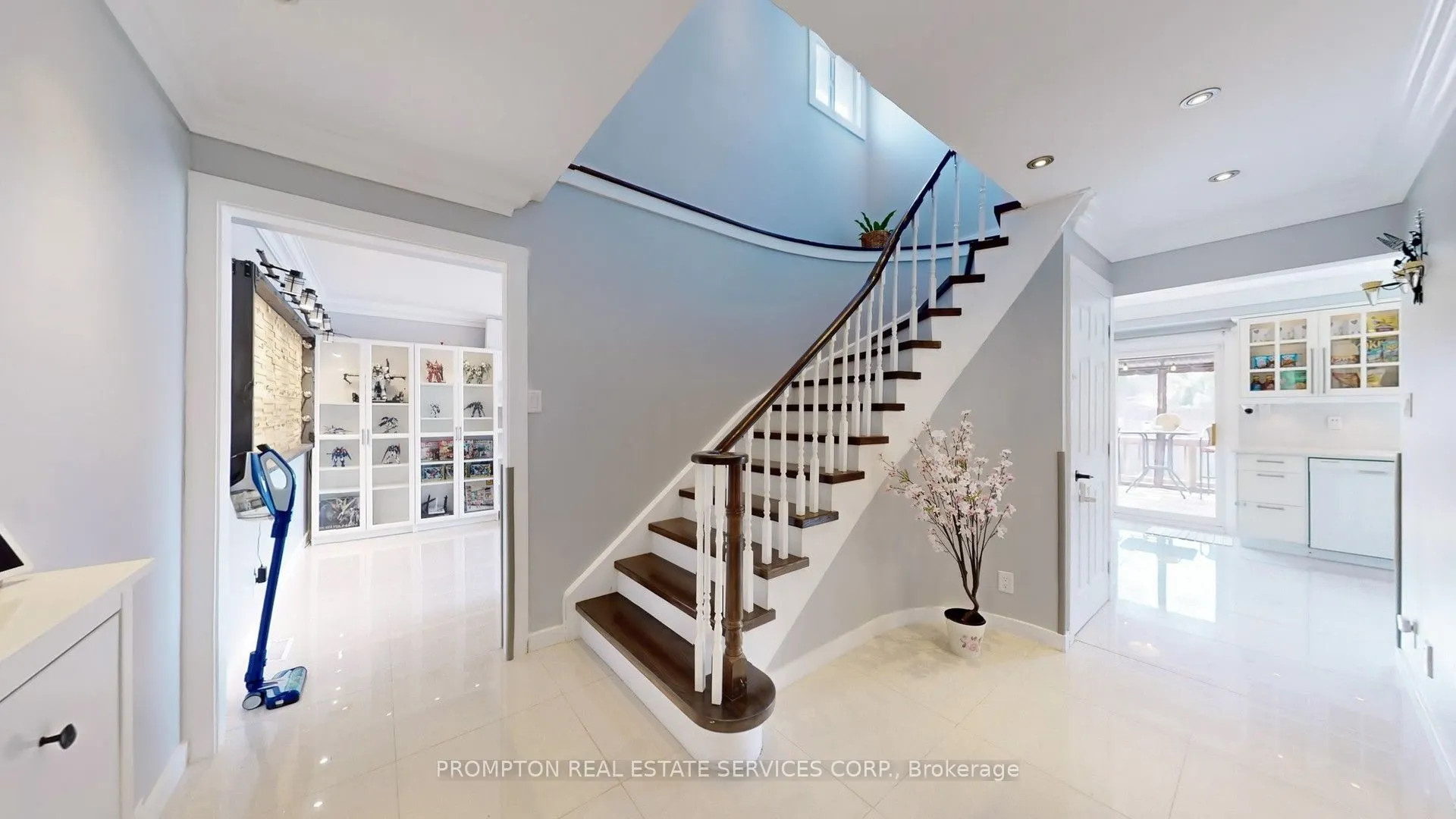 89 Riverglen Drive