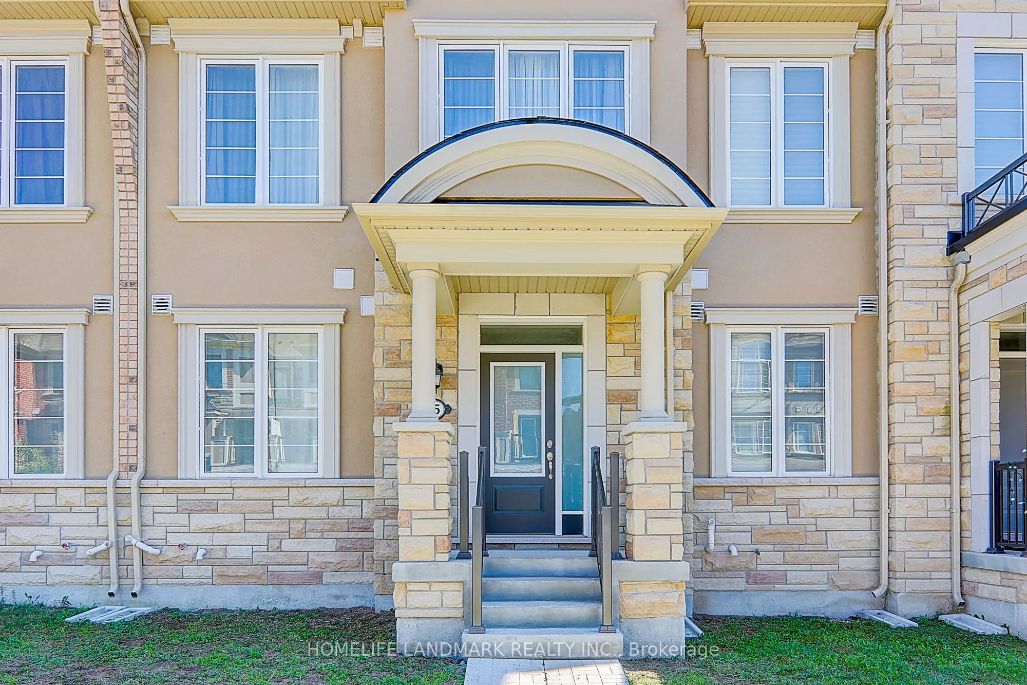 55 Casely Avenue
