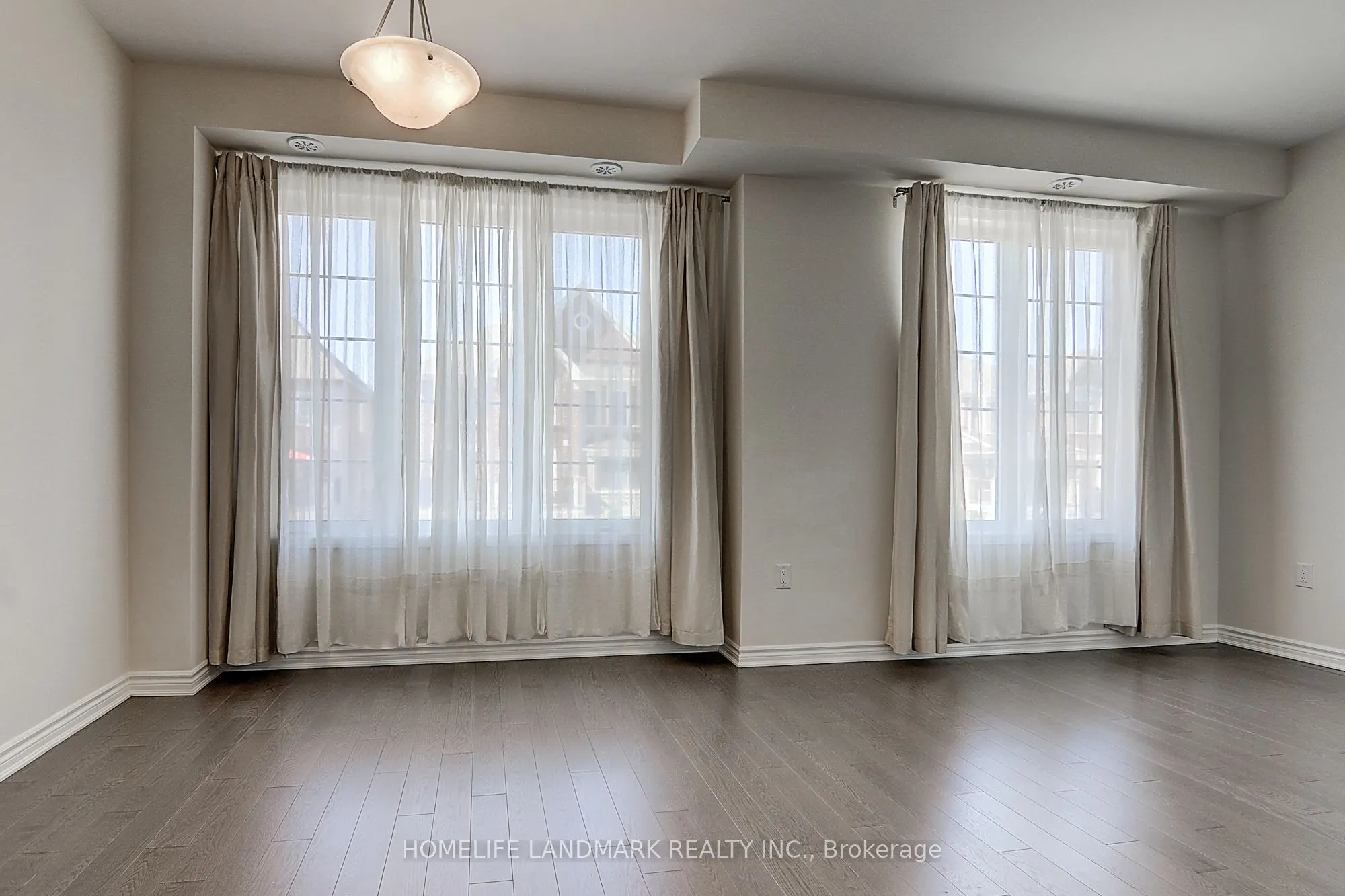 55 Casely Avenue