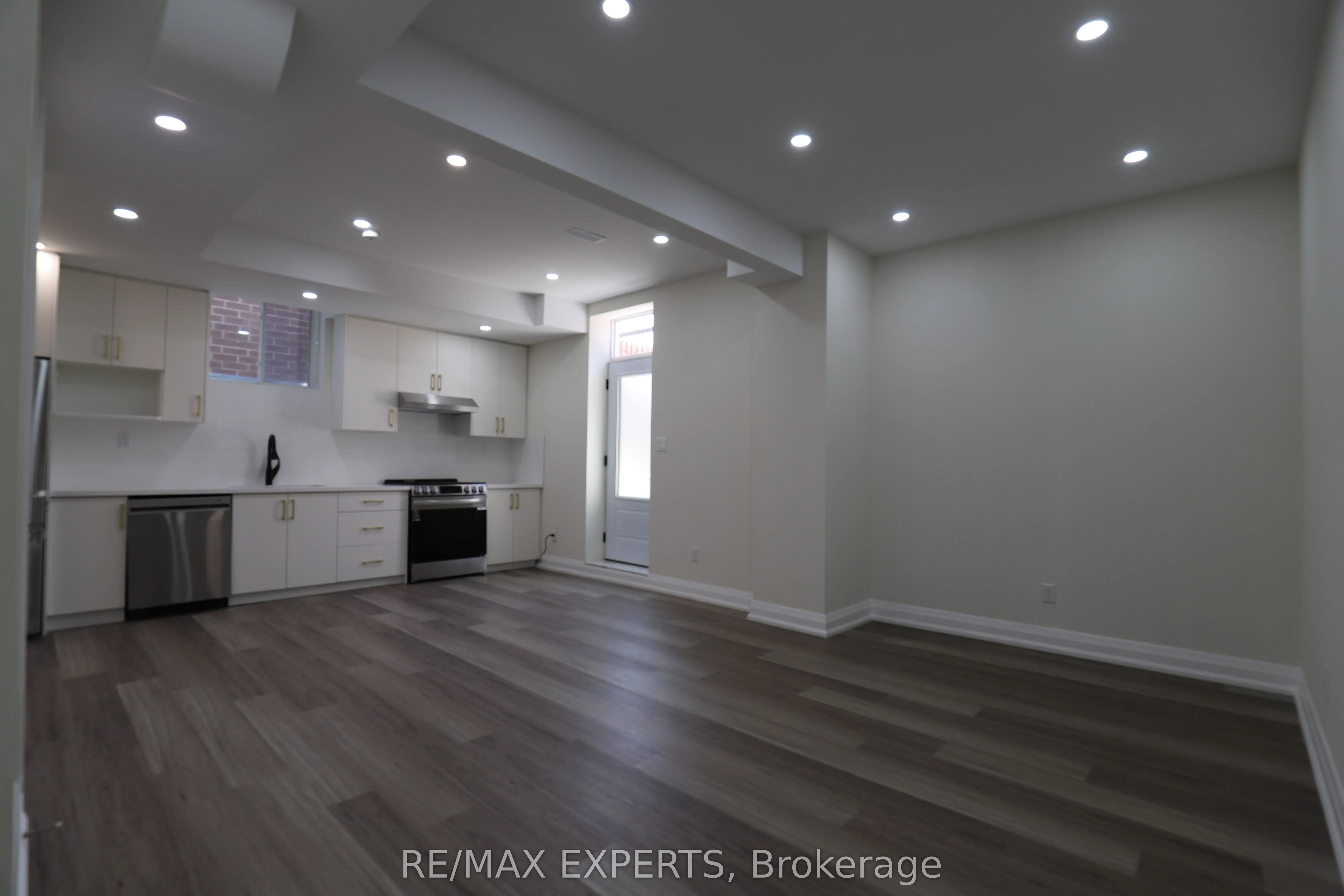 108 Ballantyne Boulevard