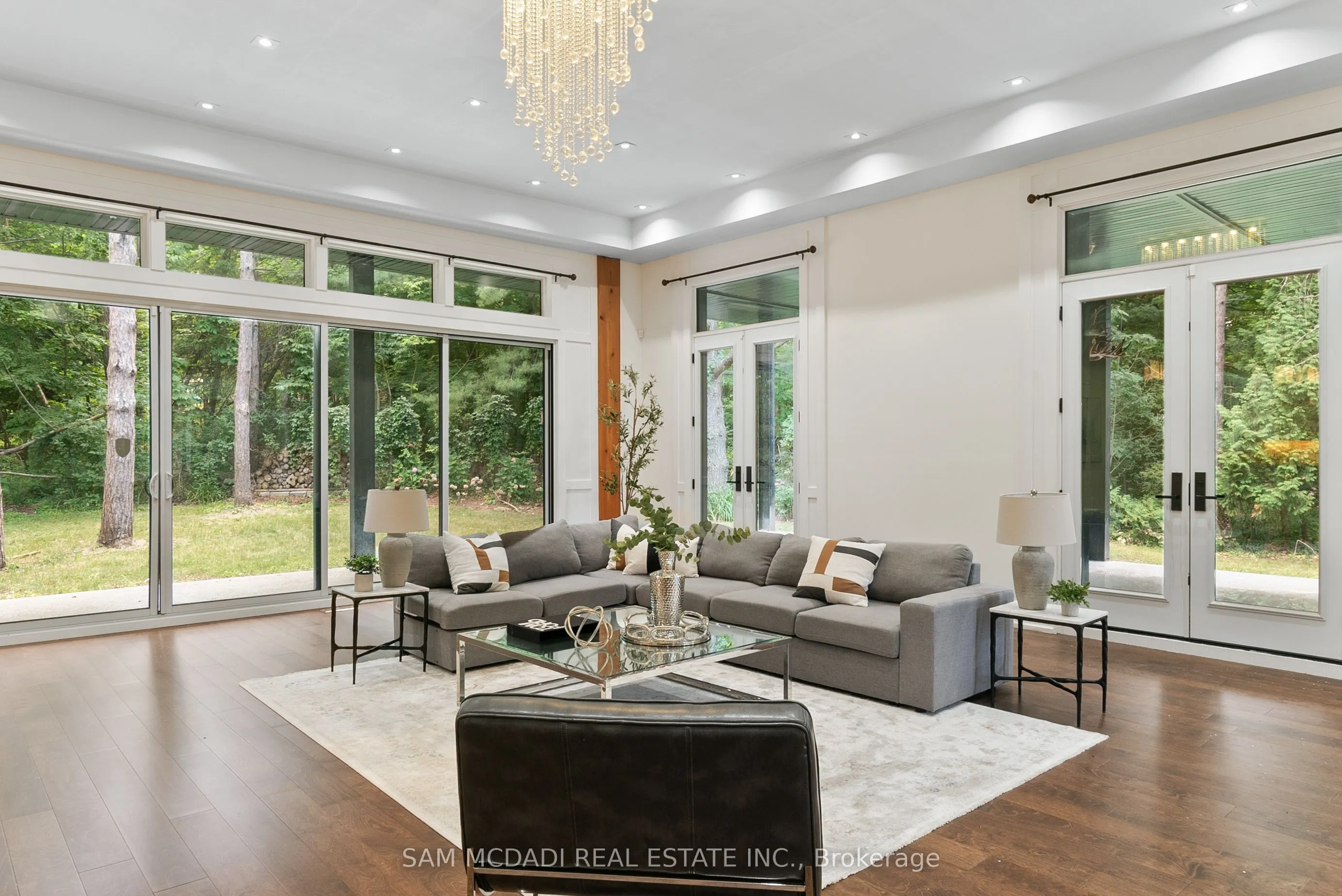 15 Glenview Heights Lane