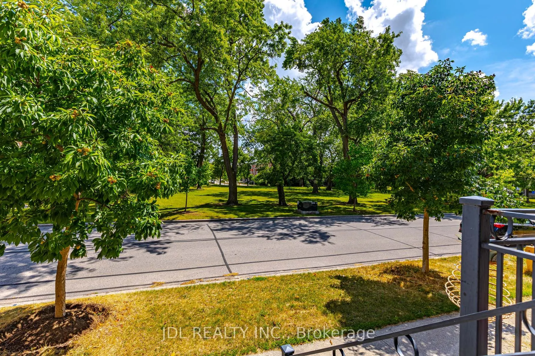 164 Galleria Parkway