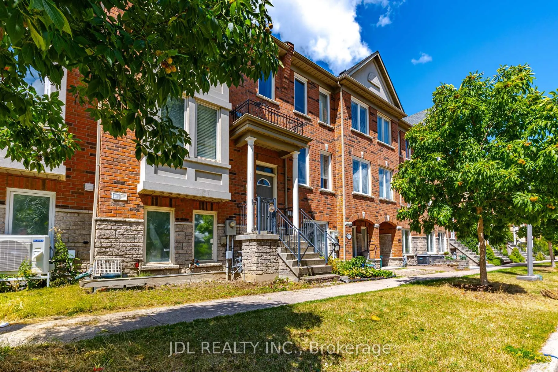 164 Galleria Parkway