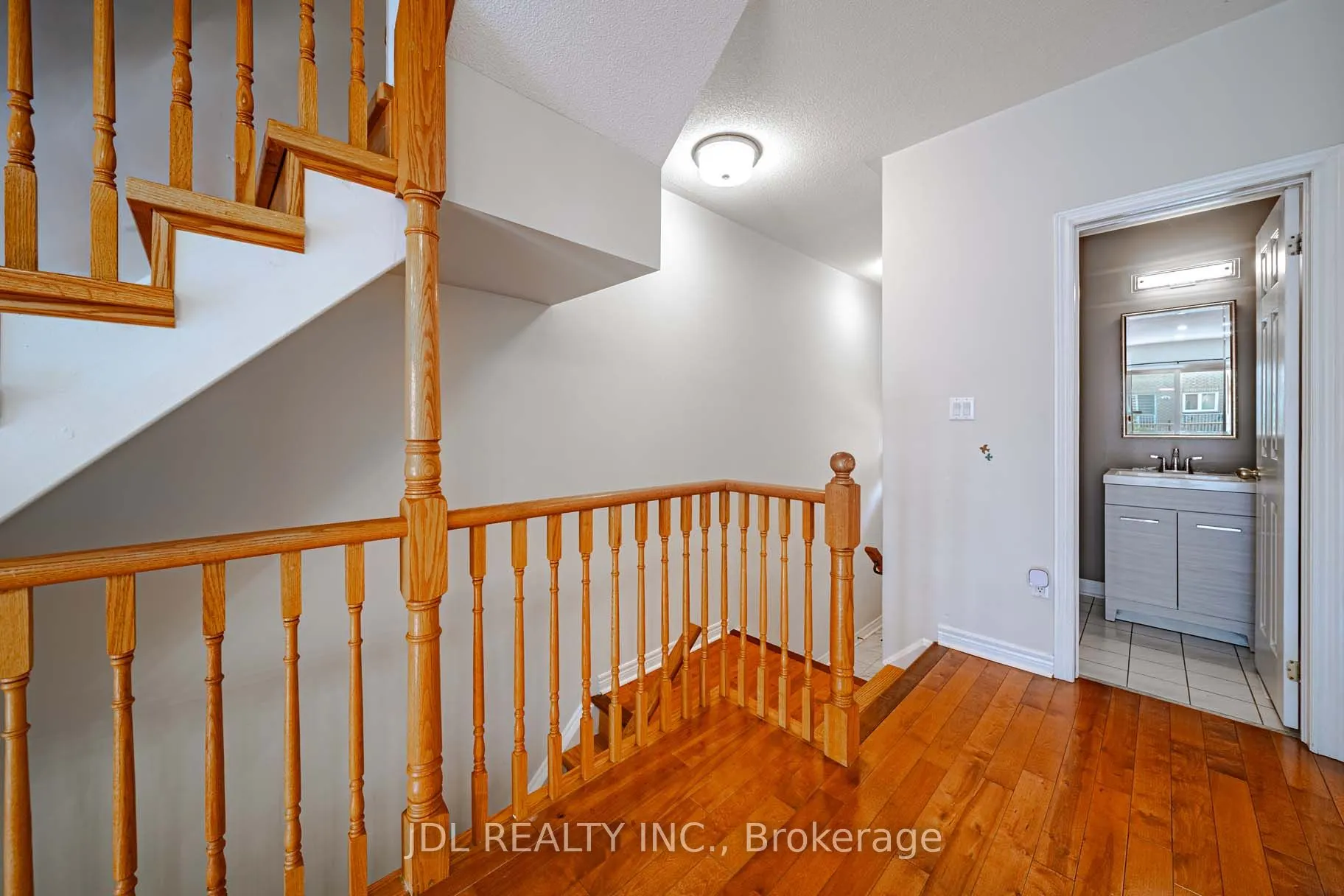 164 Galleria Parkway